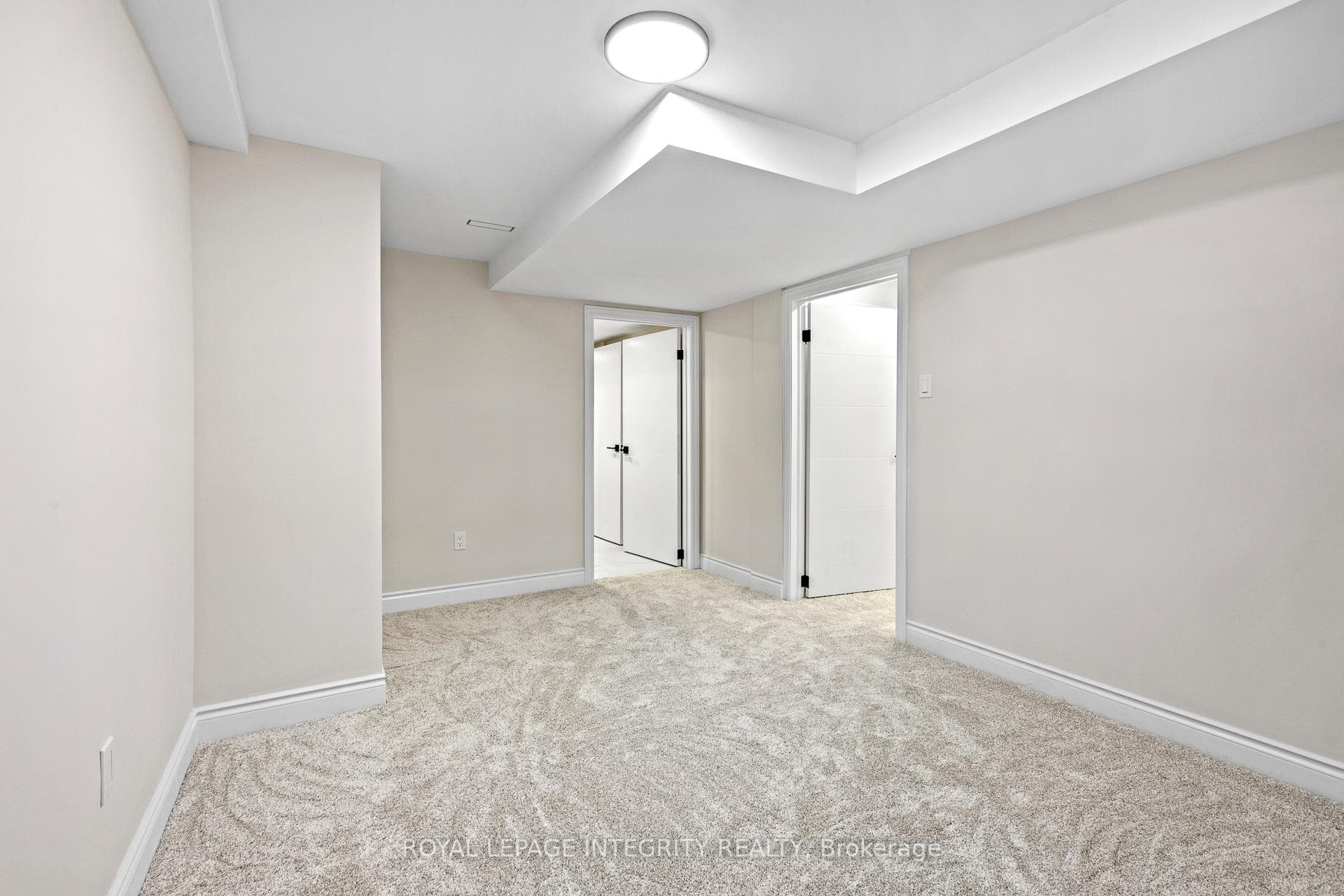 1031 Unicorn Avenue photo 33