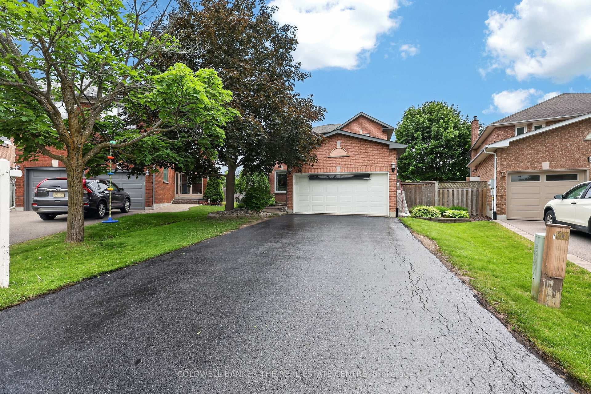 539 Veale Place photo 3