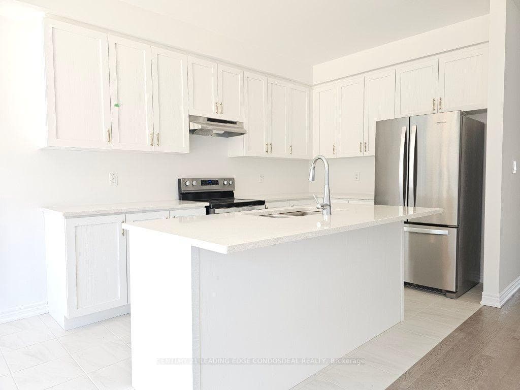21 Milady Crescent photo 6