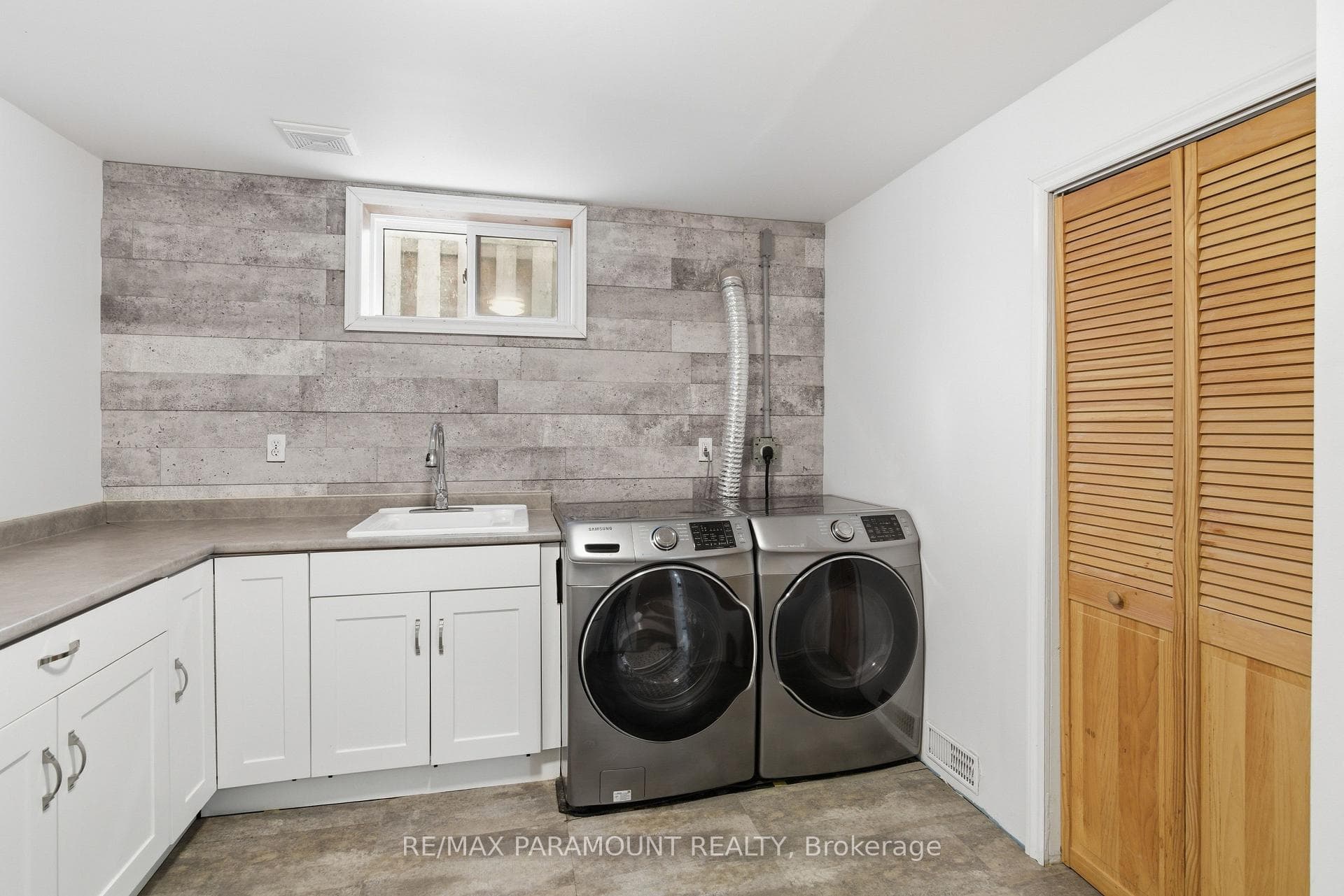 1262 Upper Gage Avenue photo 34