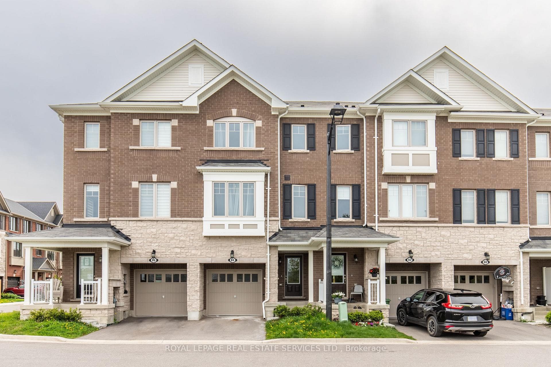 84 Hibiscus Lane photo 1