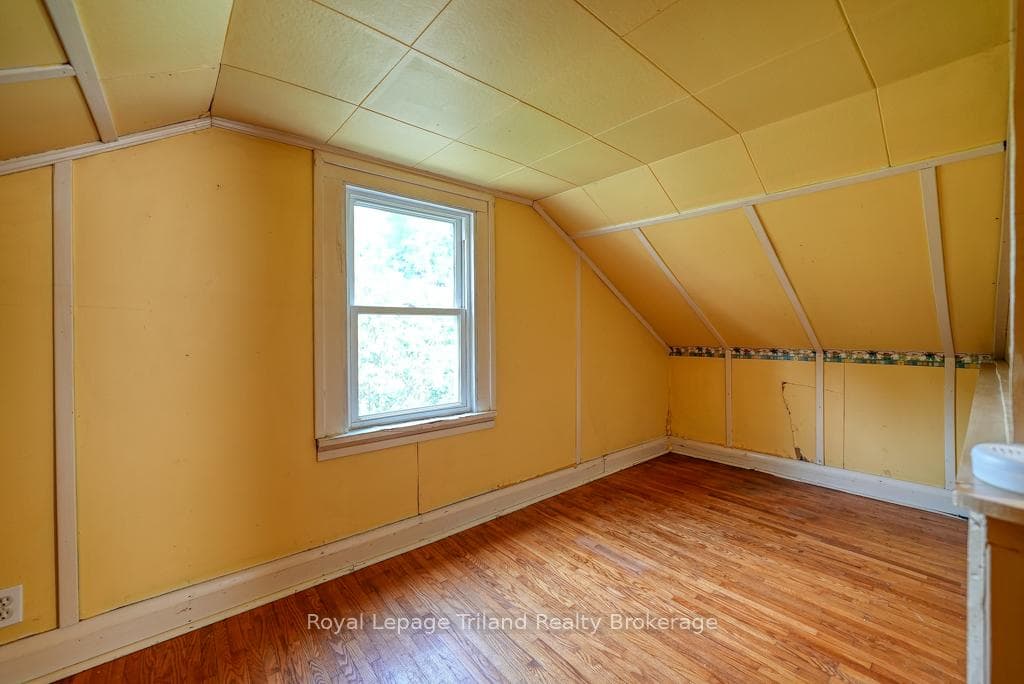 162 John Street photo 26