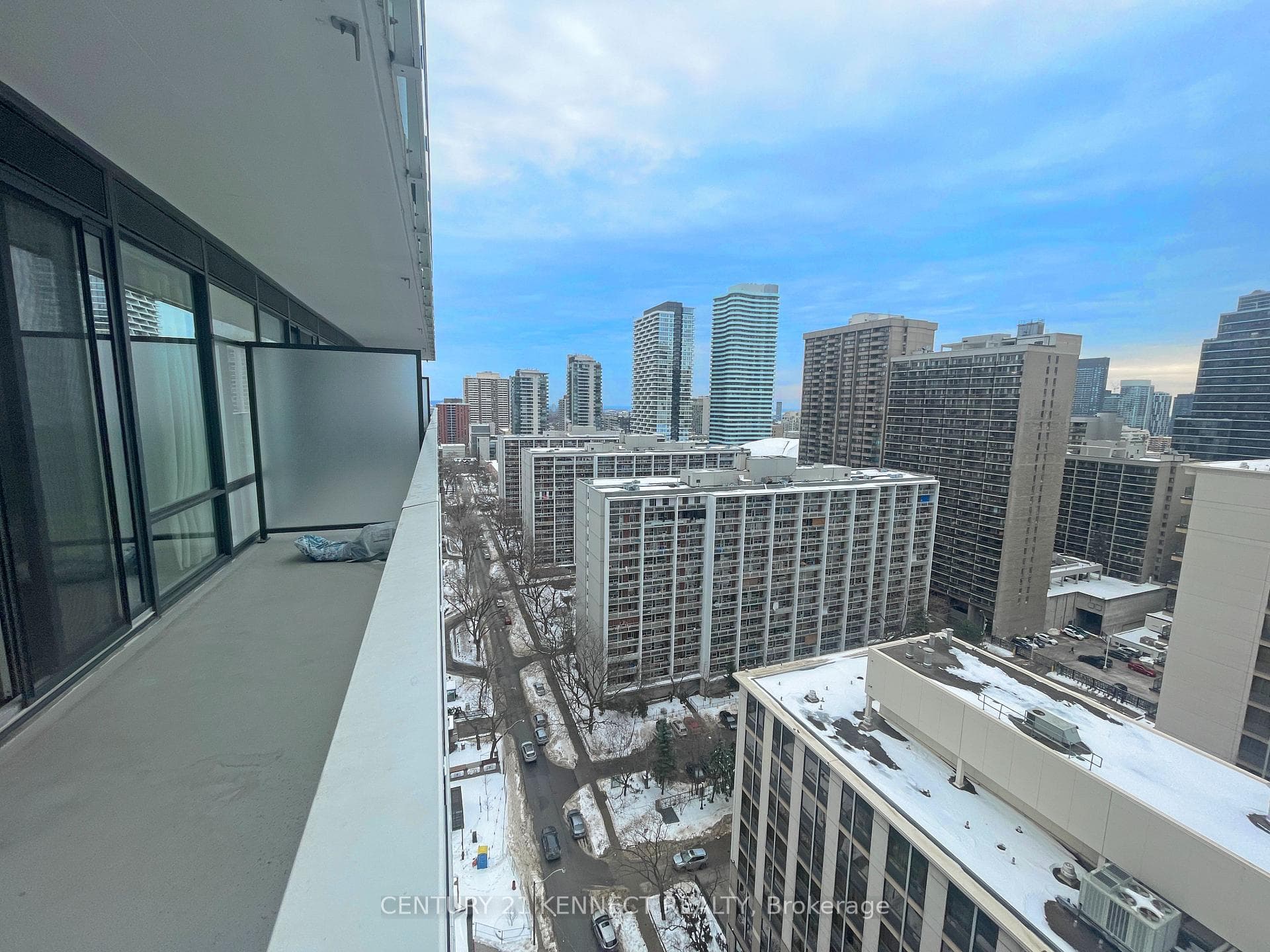501 Yonge Street Unit 1611 photo 20