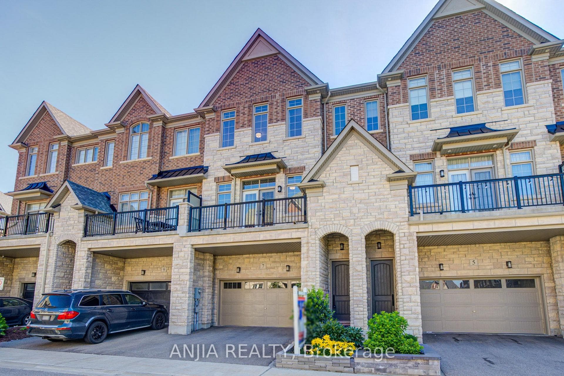 7 Beaufort Way photo 3