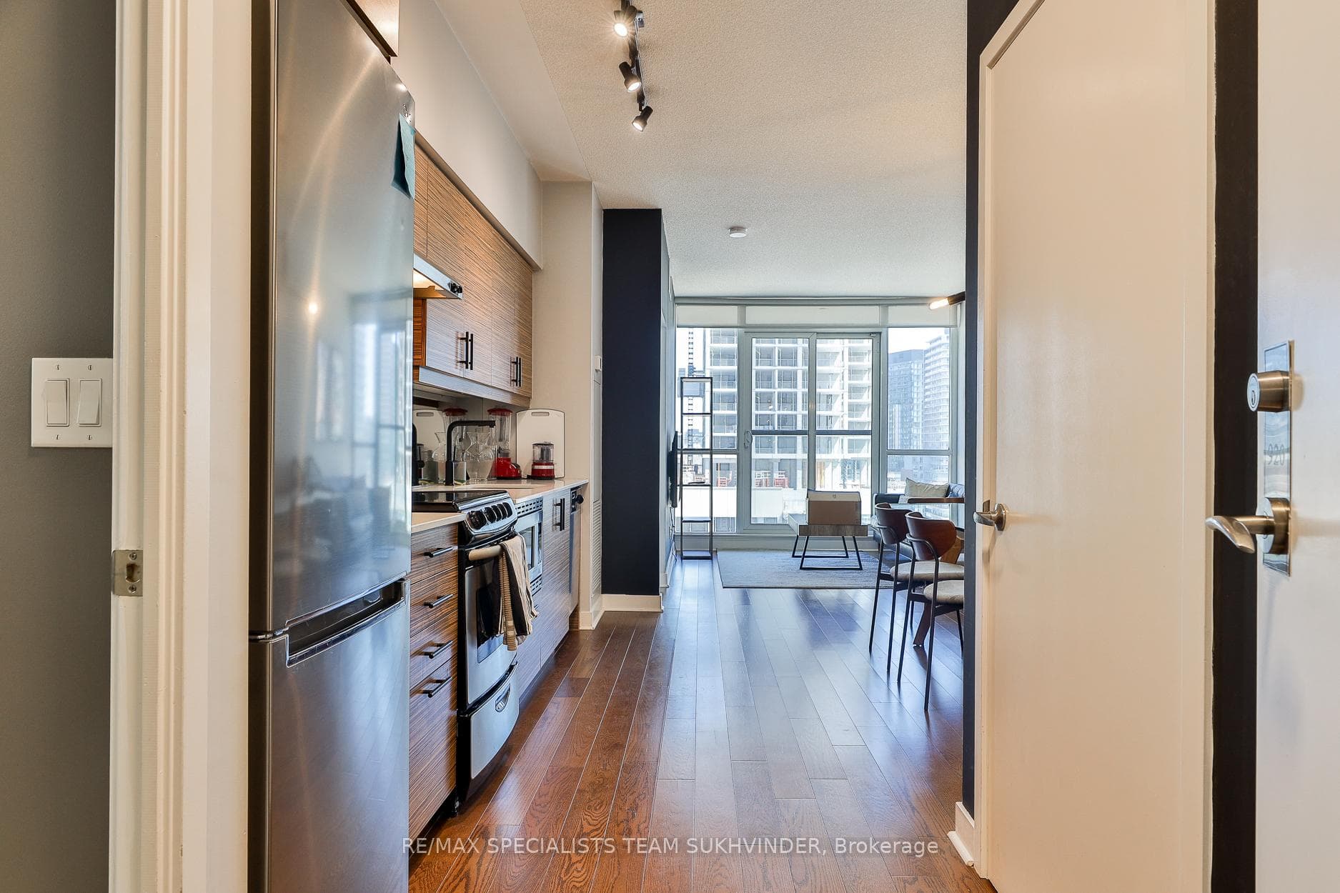 320 Richmond Street Unit 920 photo 1