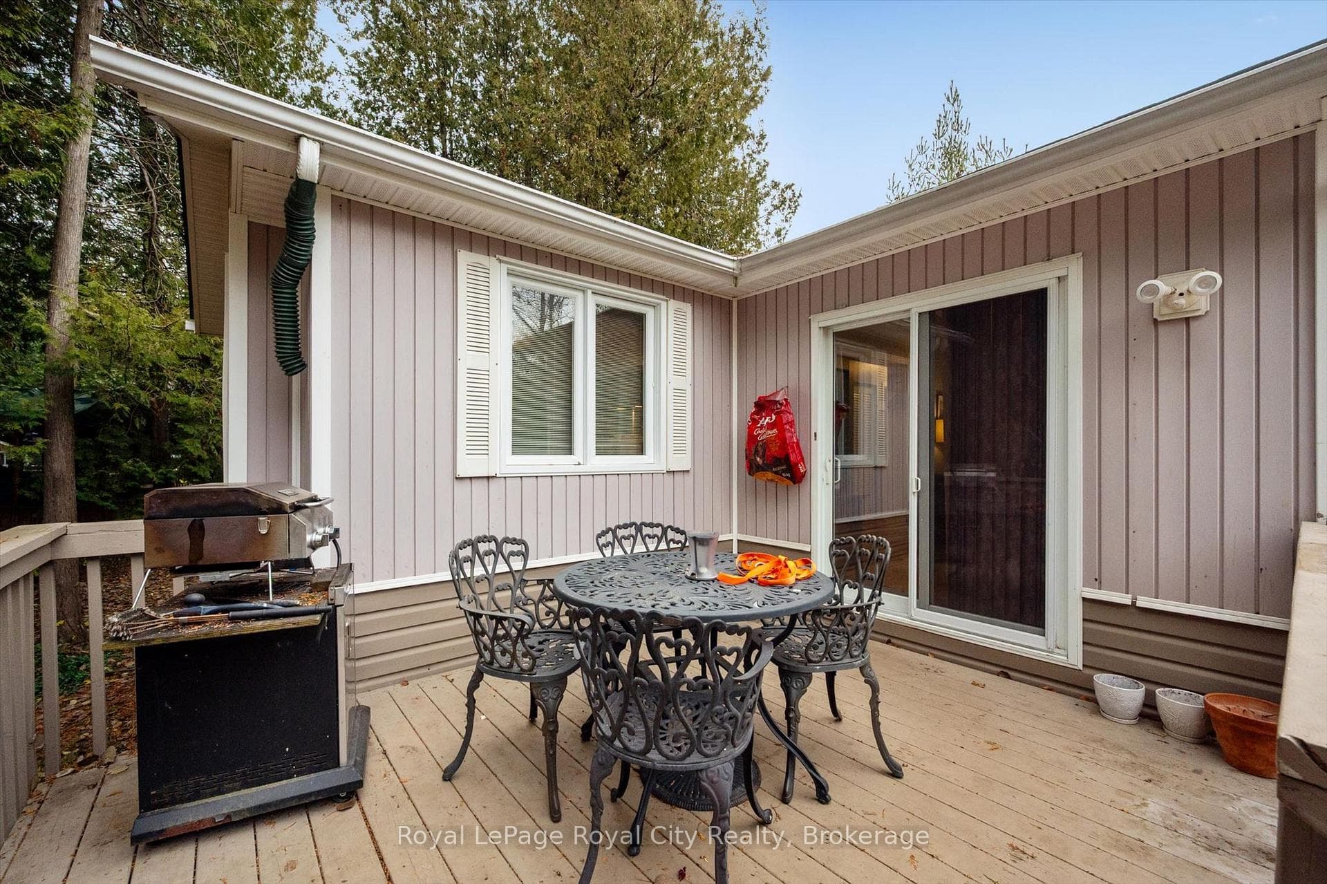 10 Spruce Avenue photo 23