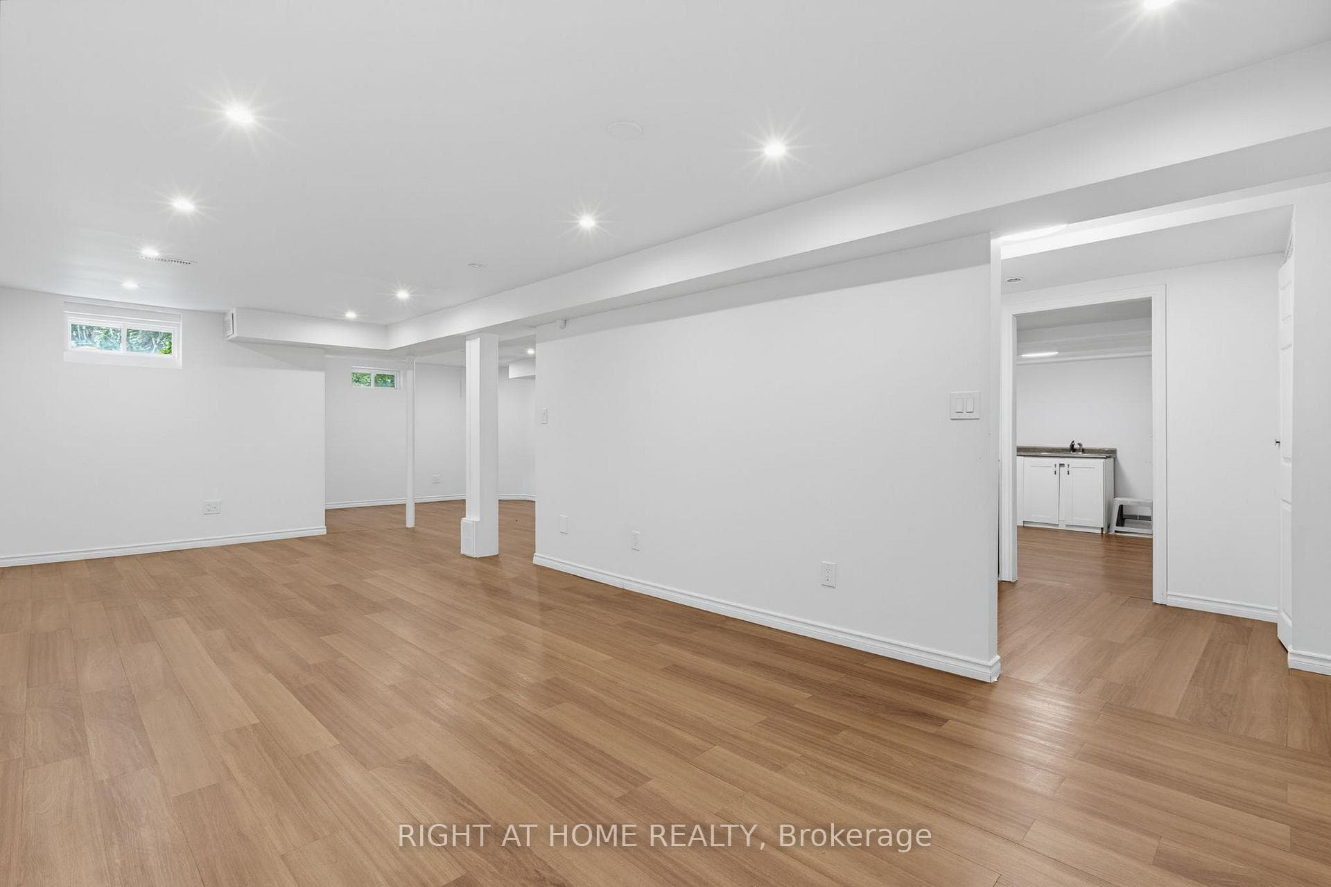 1087 Augustus Drive photo 37