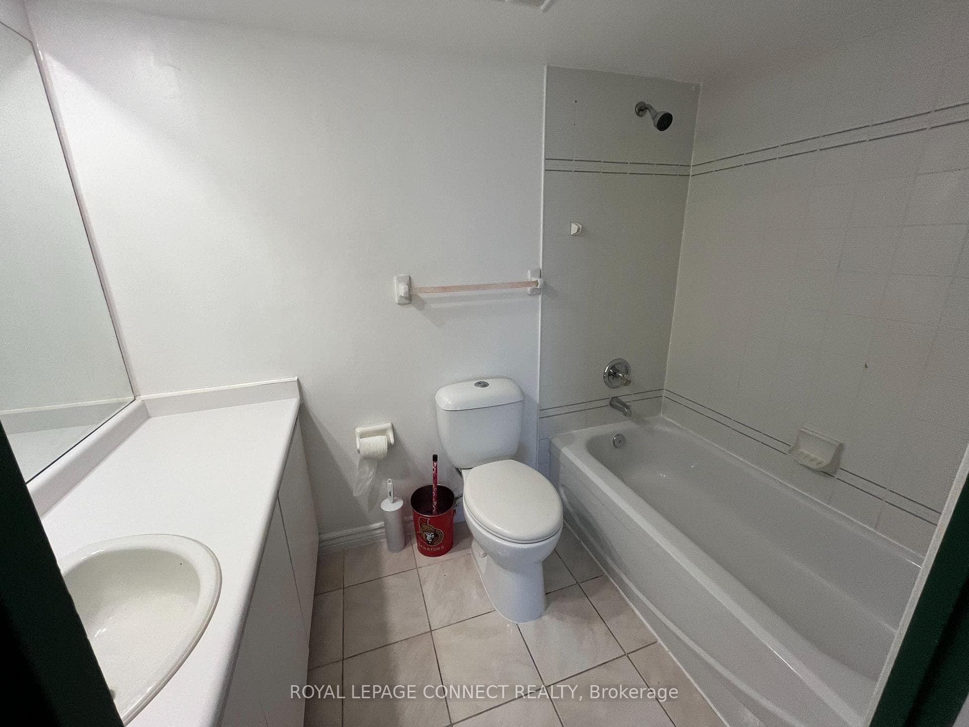2466 Eglinton Avenue Unit 205 photo 16