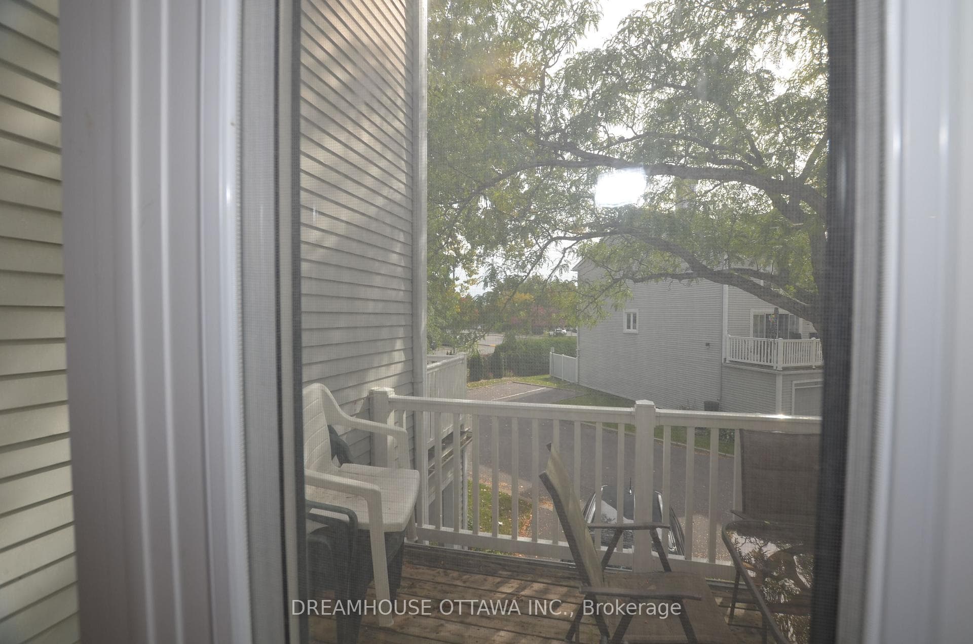 16 Forsyth Lane photo 14
