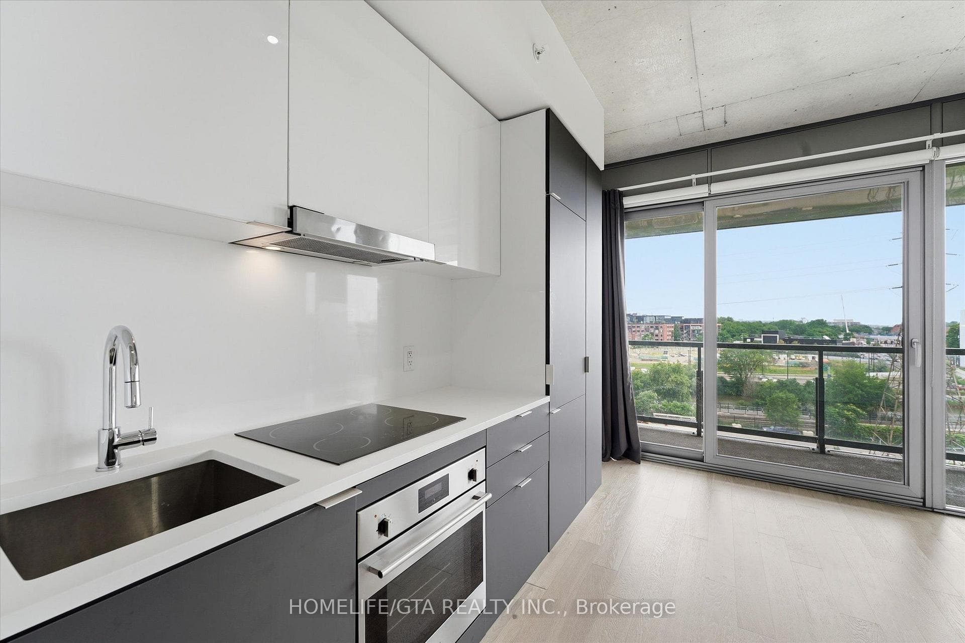 170 Bayview Avenue Unit 612 photo 8