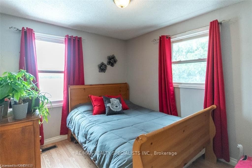 9697 Dickenson Road photo 14