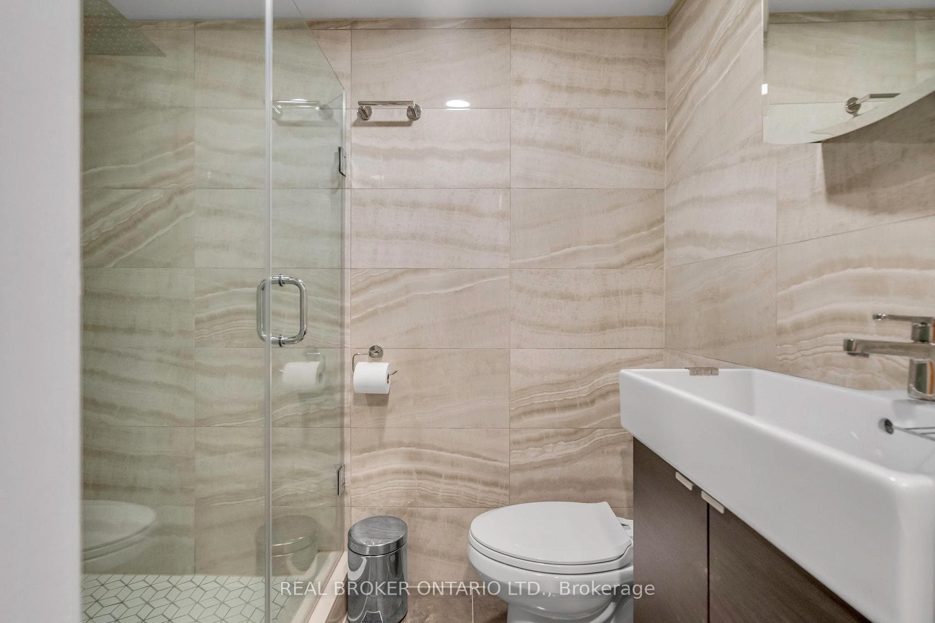 58 Parkington Crescent photo 30