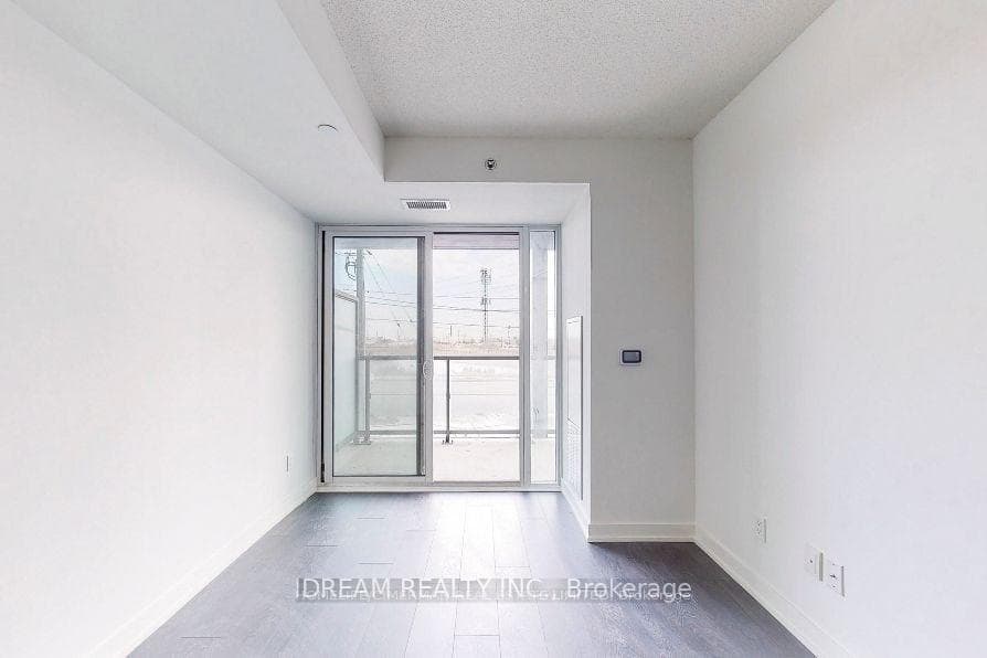 3200 Dakota Common N/A Unit B205 photo 7