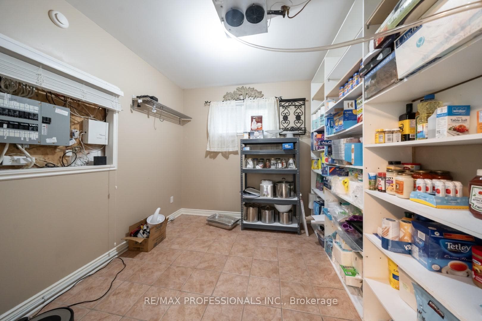 521 Cunningham Drive photo 25