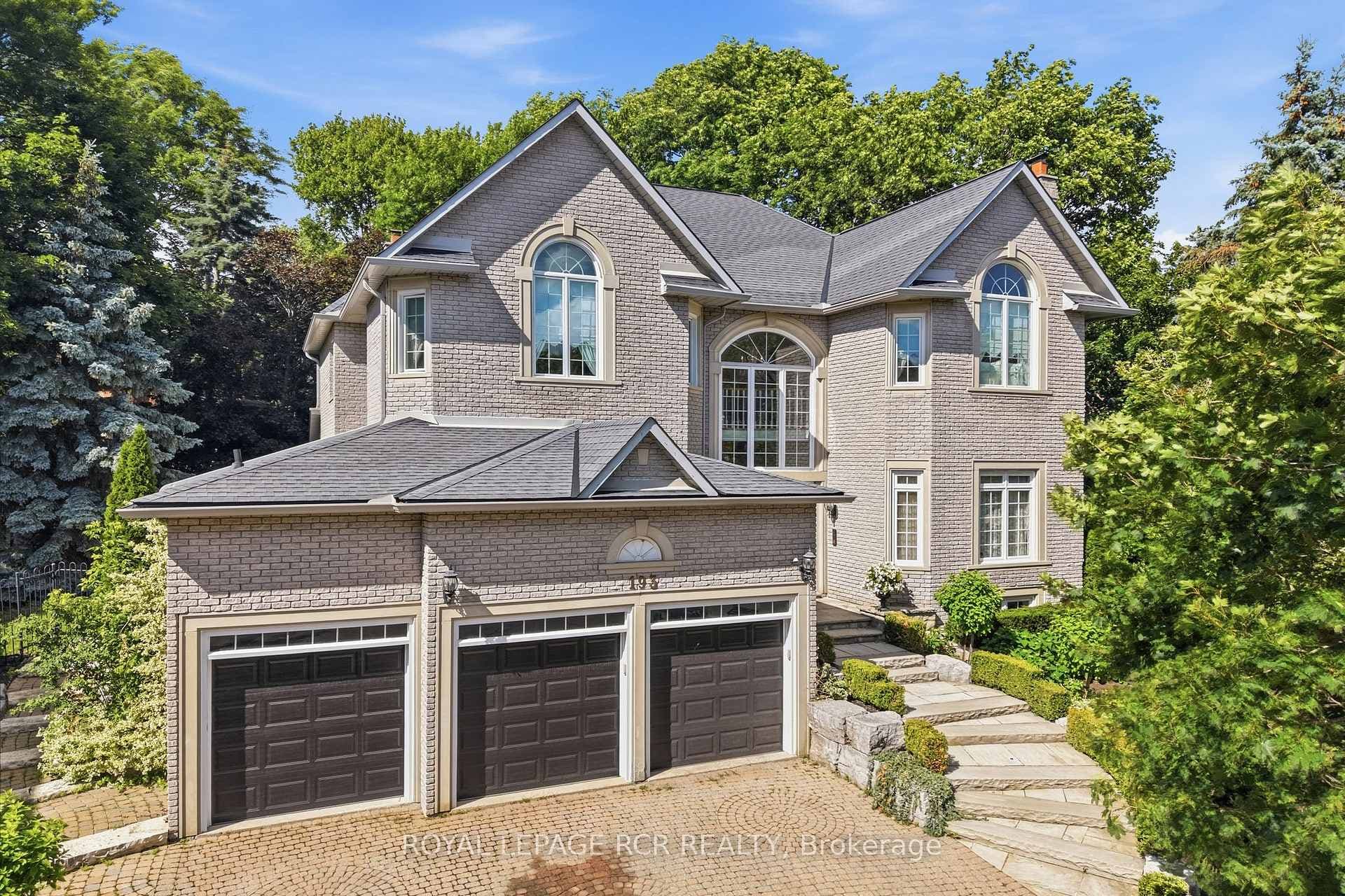 193 Sherwood Place photo 1