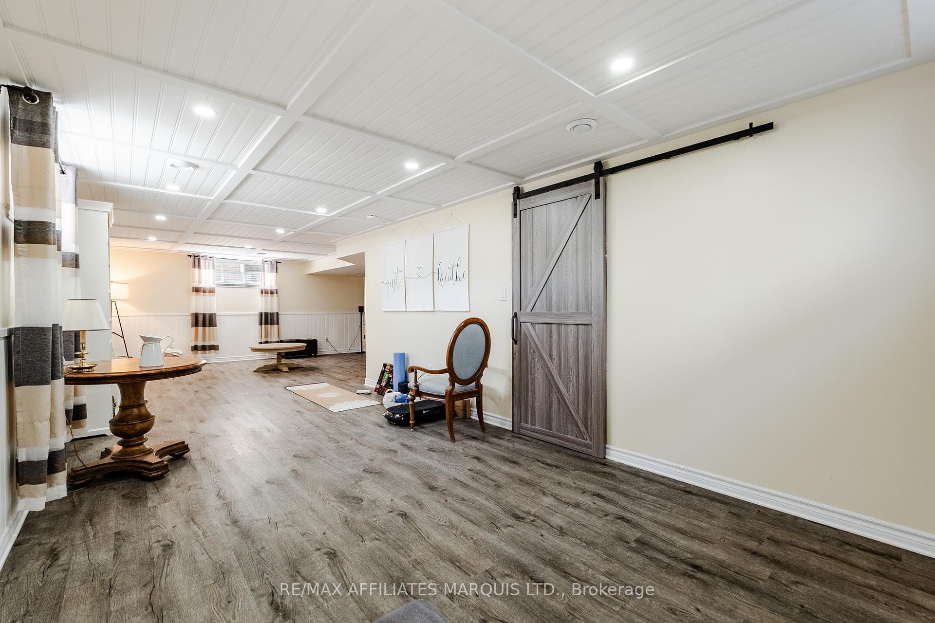 37 Eleanor Drive photo 31