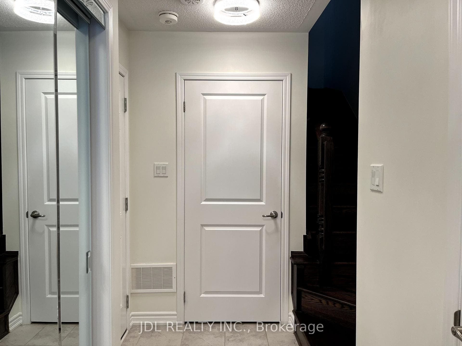 118 Christopher Road photo 3