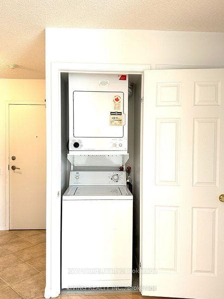 33 Empress Avenue Unit 808 photo 13