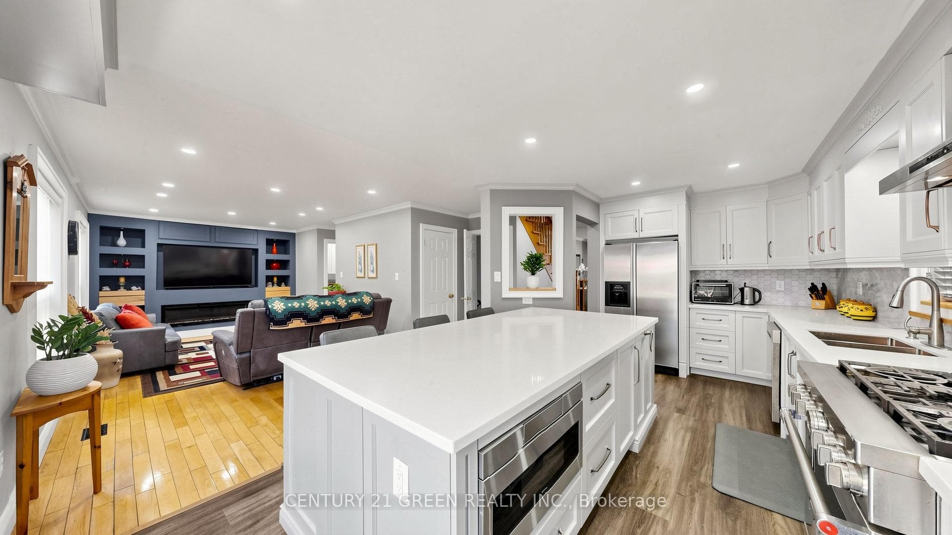 43 Hollowgrove Boulevard photo 13