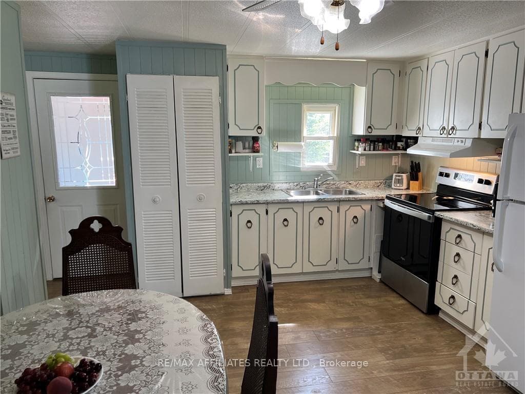 26 SALMON SIDE Road Unit 117 photo 8
