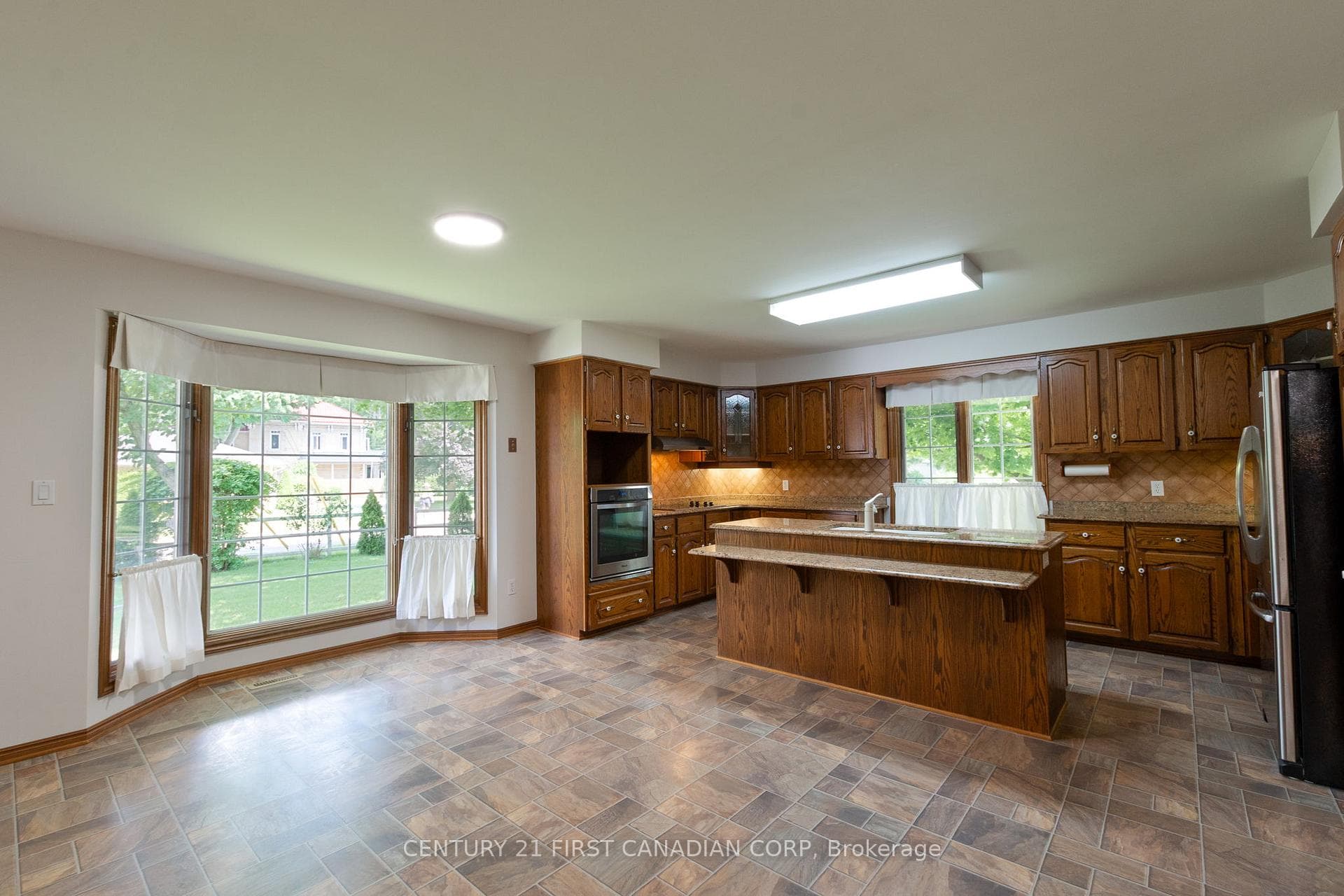 196 Hull Road photo 16