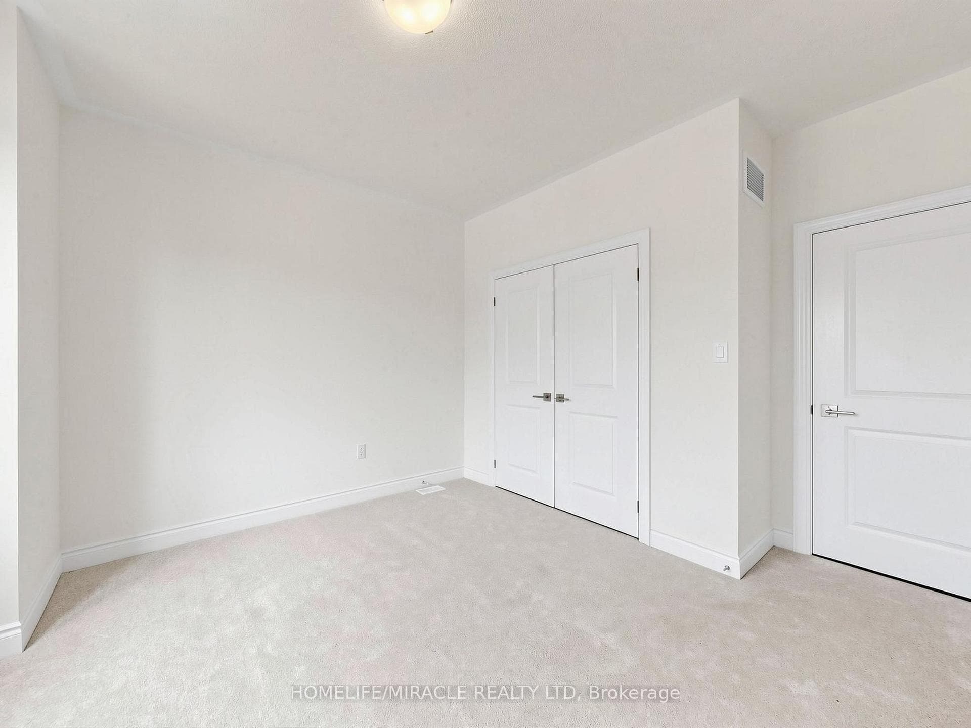 8 Ralston Court photo 31