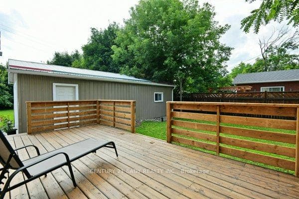 24 MUNROE Avenue photo 31
