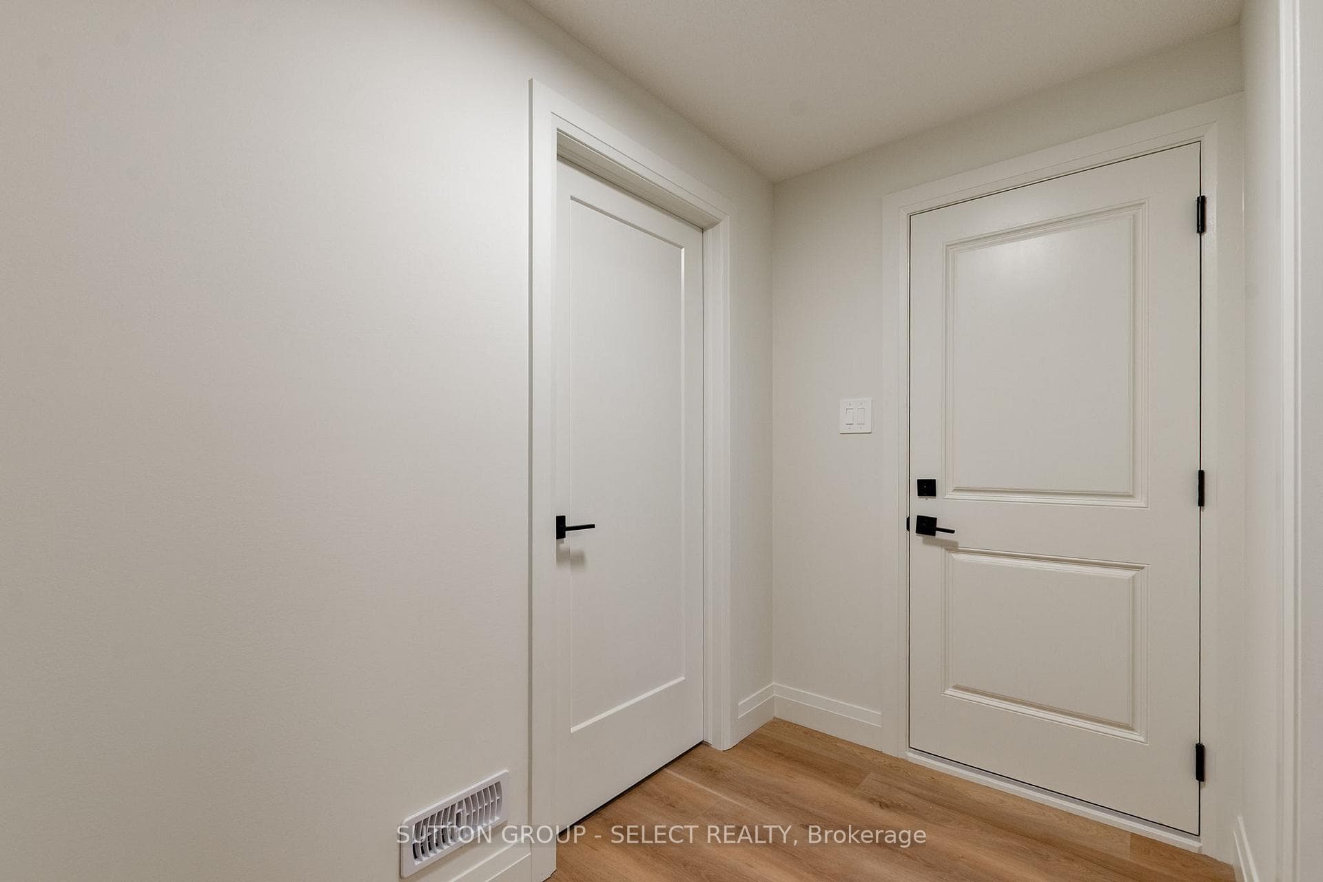 16 KELLY Drive photo 28