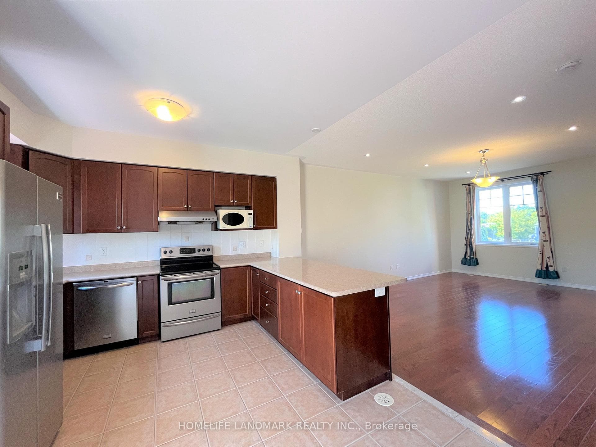 79 John Bell Crescent photo 6
