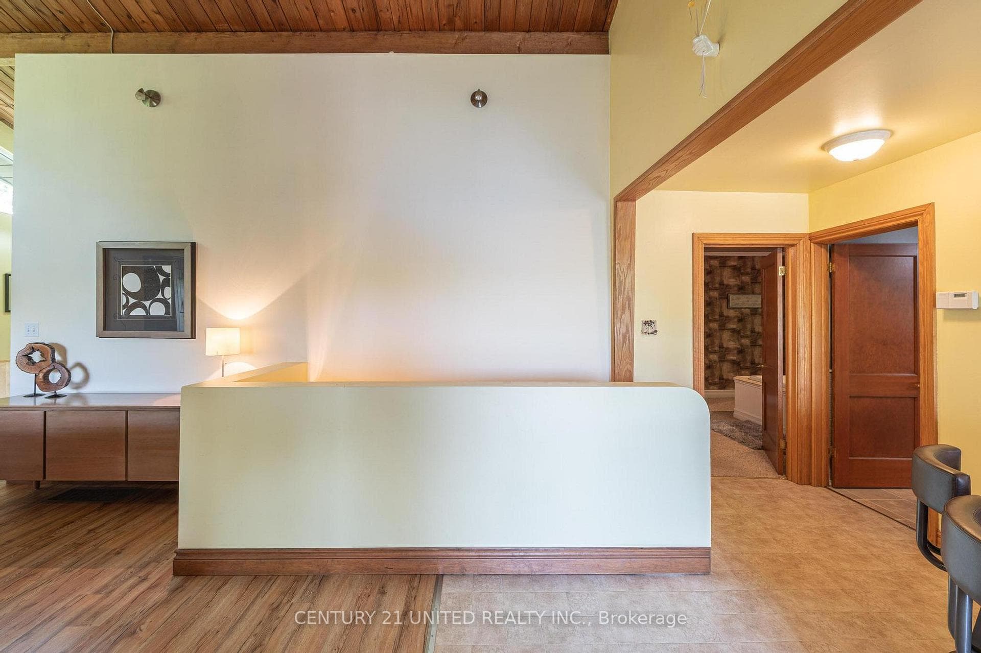 646 Ludgate Street photo 27
