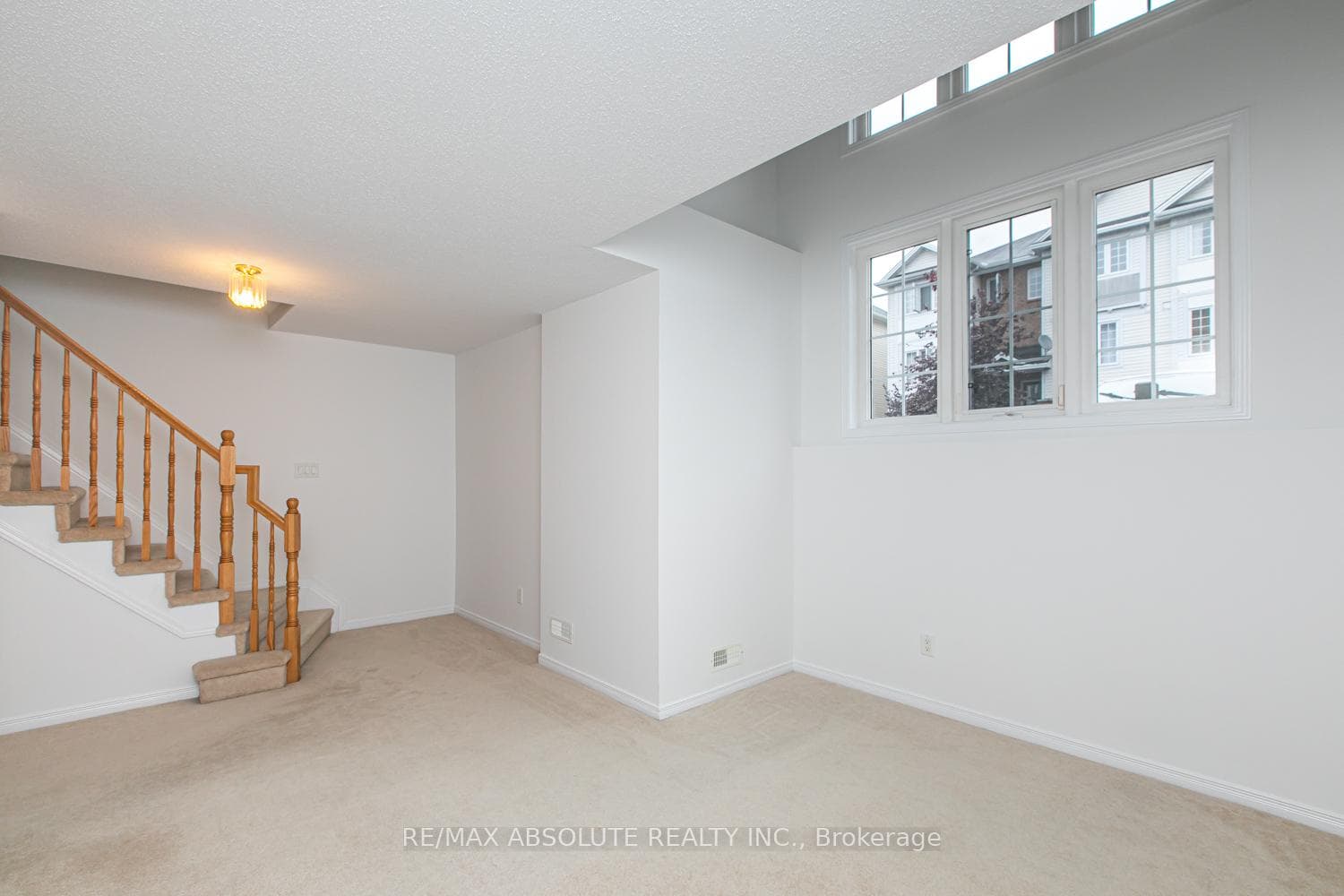 250 Gershwin Private photo 15
