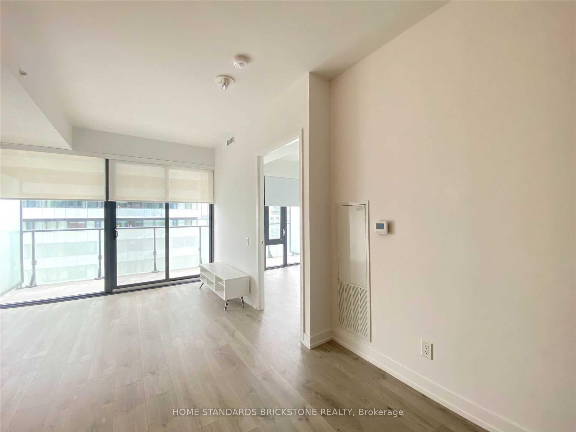 161 Roehampton Avenue Unit 1608 photo 5