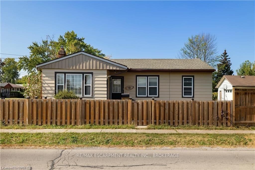 12 FERNDALE Avenue photo 1