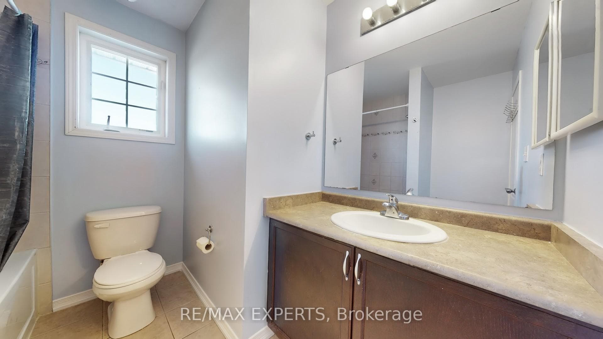 1373 Benson Street photo 37