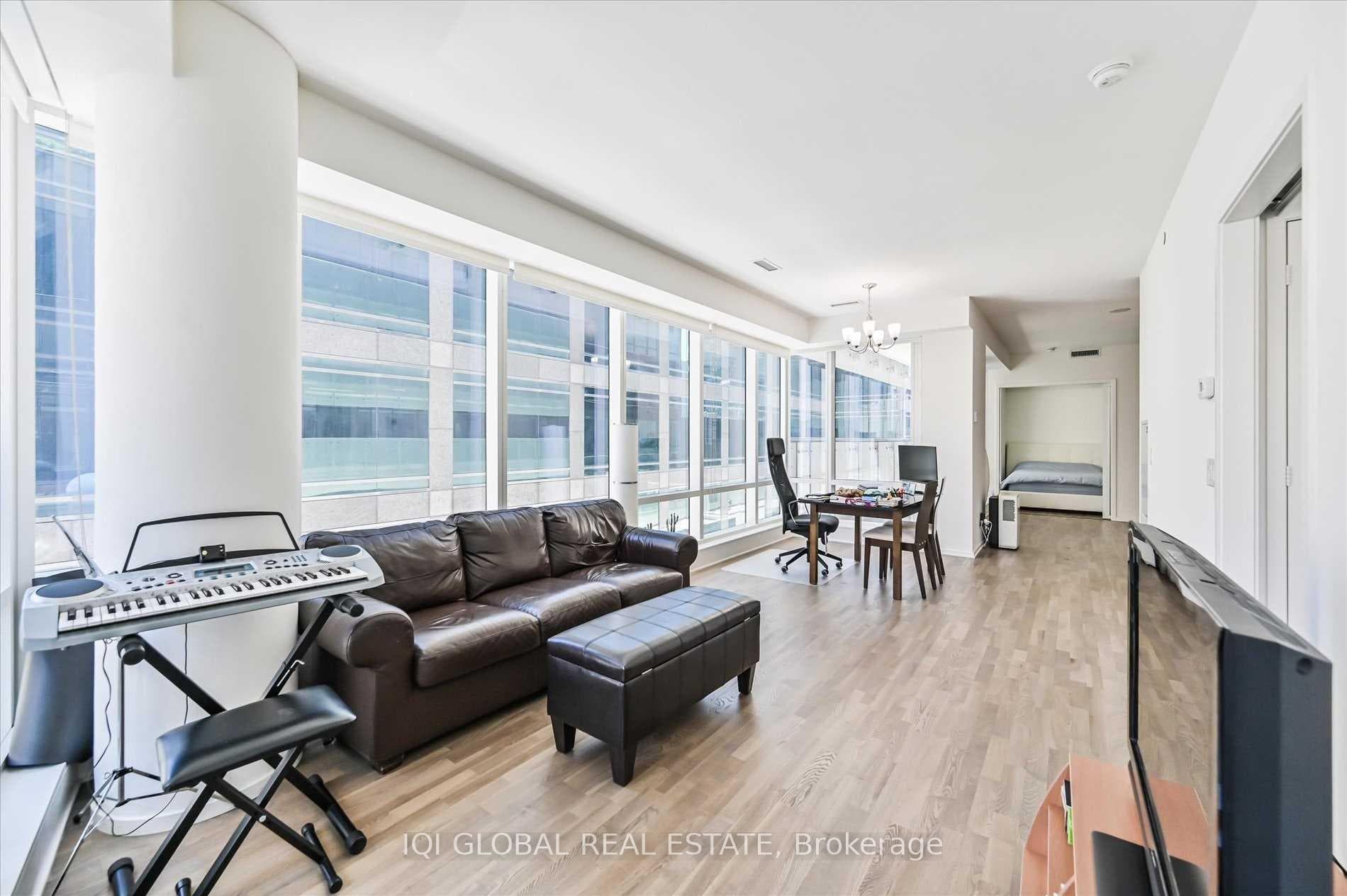 1 Bloor Street Street Unit 426 photo 5
