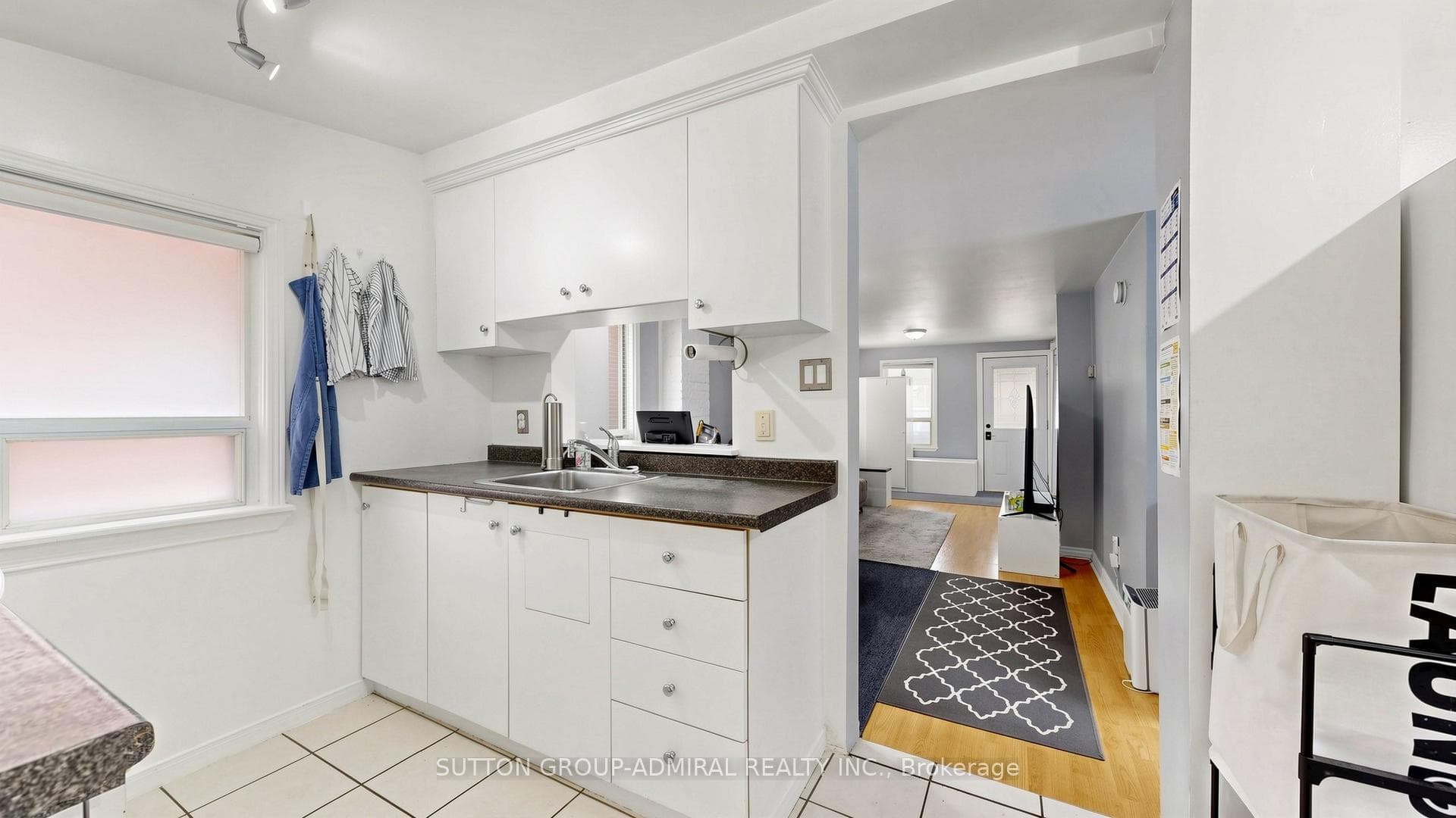 75 Rockcliffe Boulevard photo 10