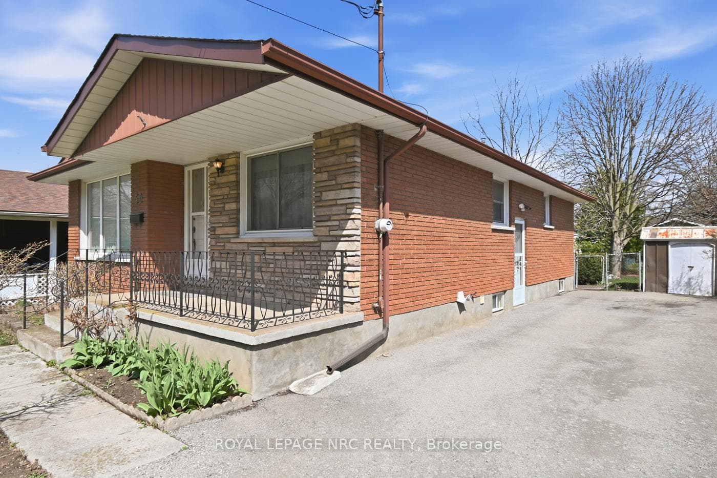 50 Leaside Drive photo 9