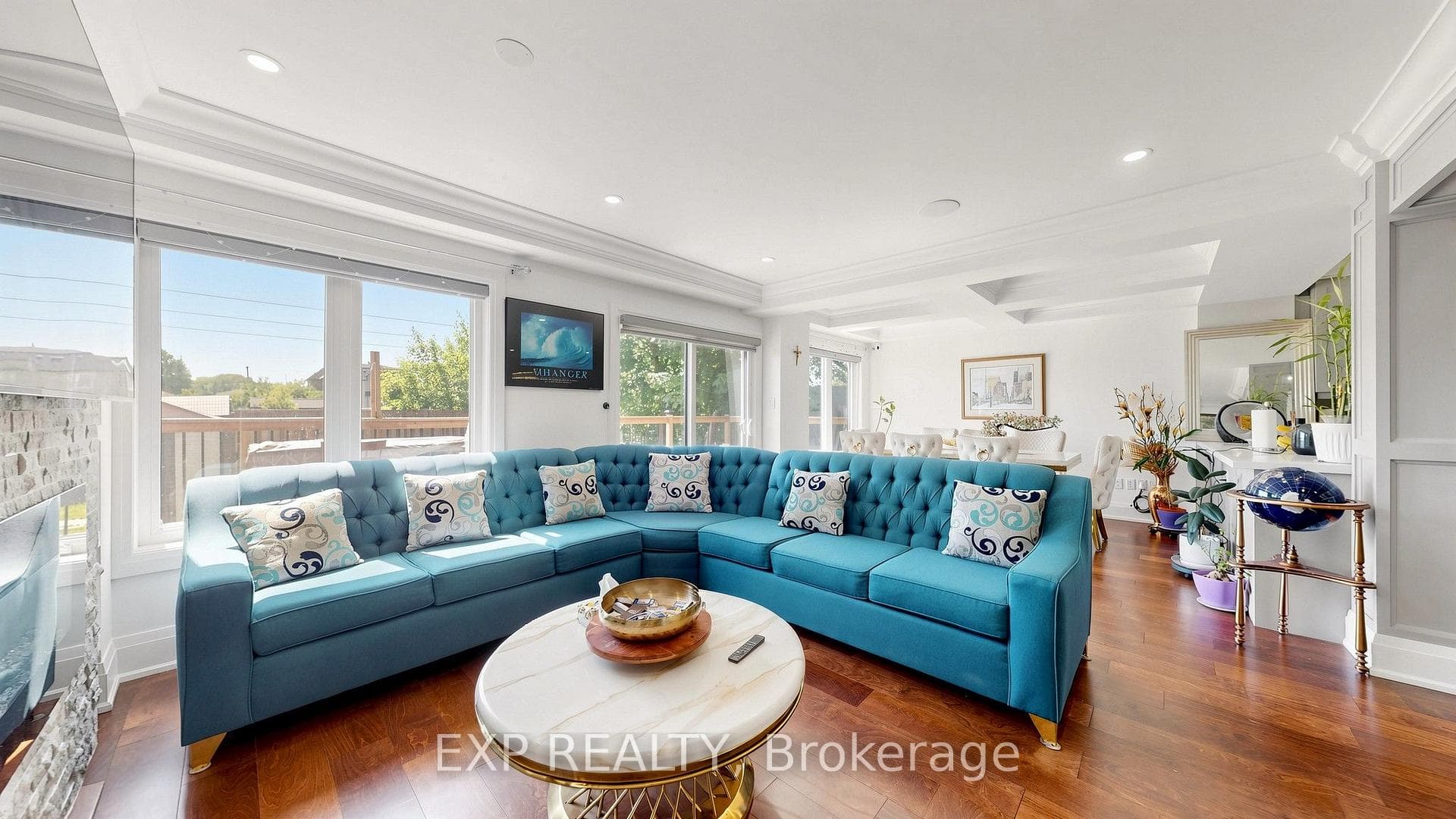 44 Tower Drive photo 4