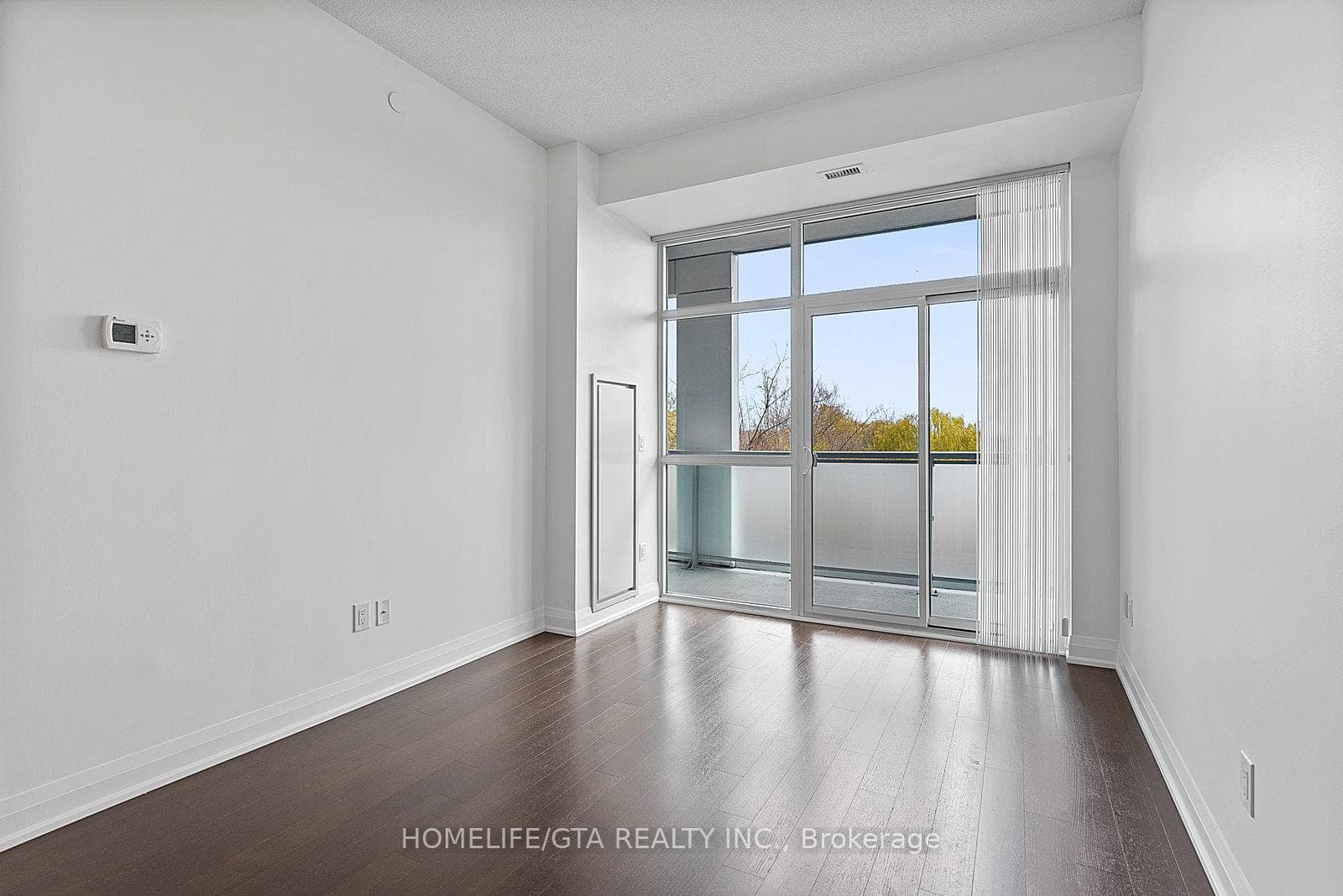 8763 Bayview Avenue Unit 335 photo 12