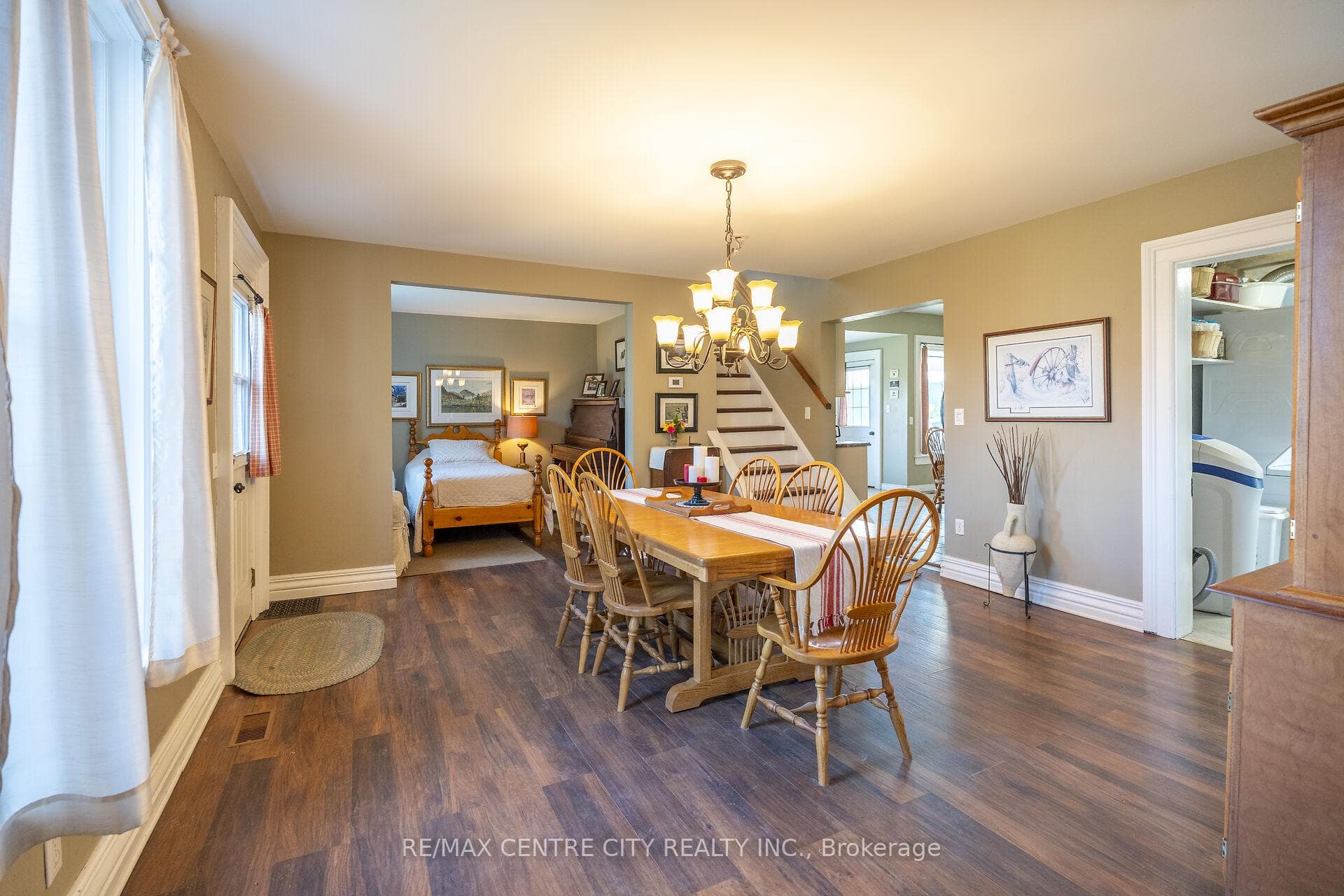 323804 Mount Elgin Road photo 20