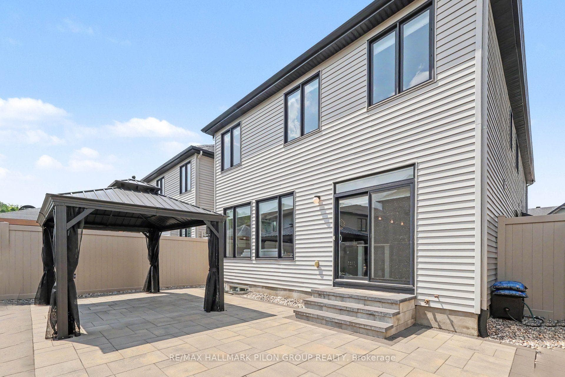 260 Shinleaf Crescent photo 25