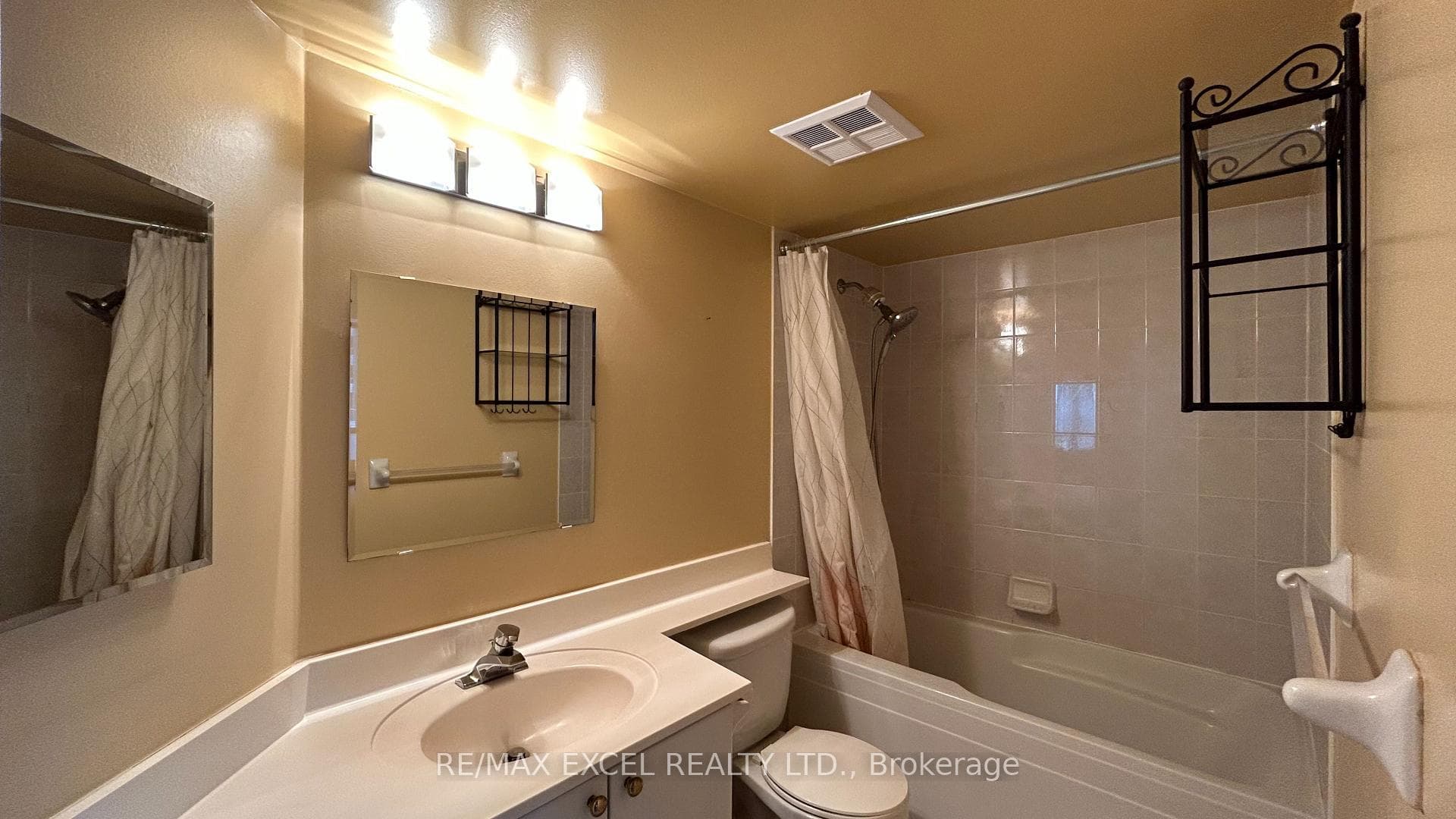 33 Empress Avenue Unit 508 photo 9