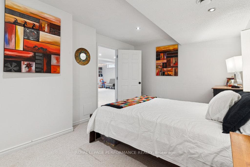 1798 Woodhaven Heights photo 36