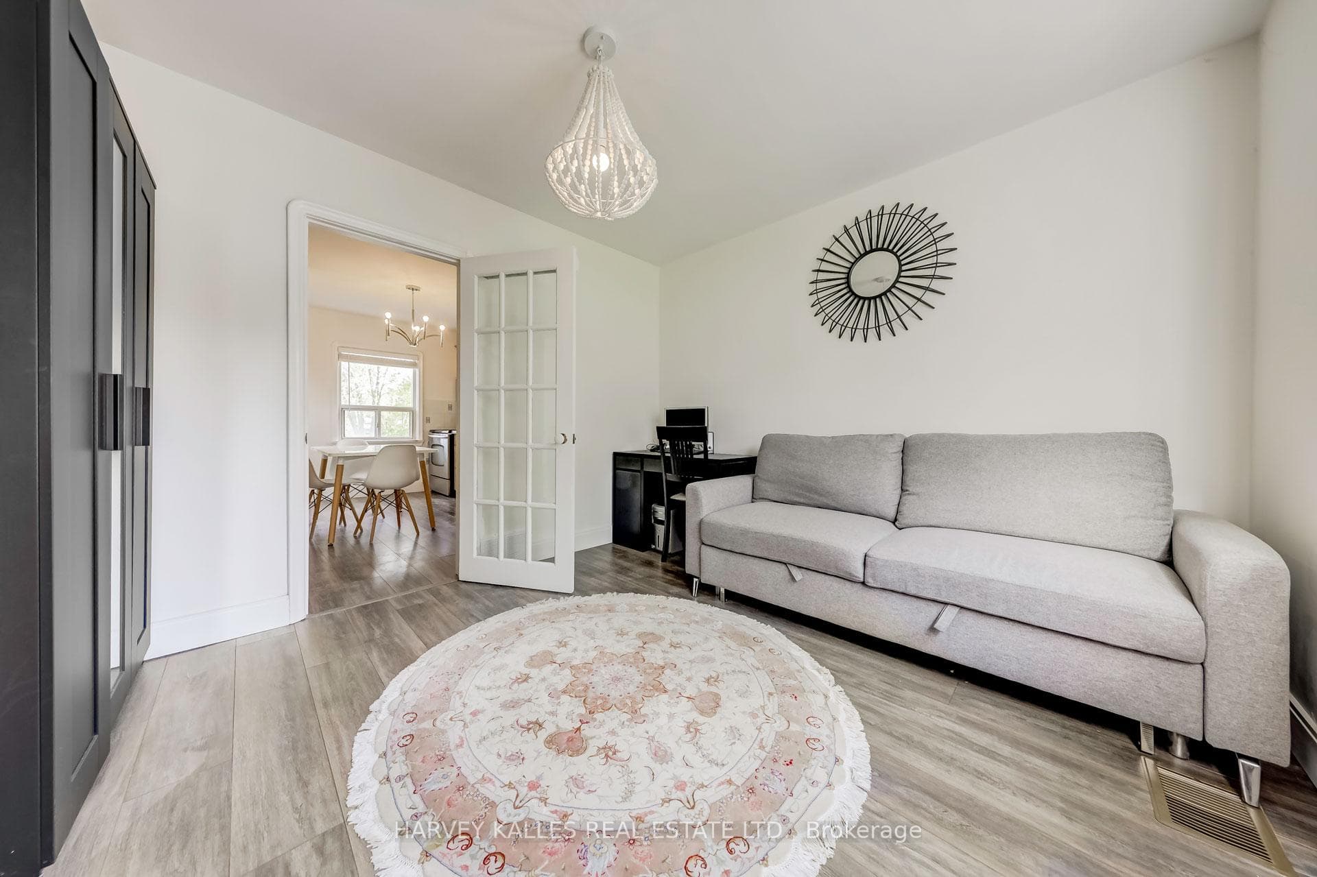 103 Centre Avenue photo 16