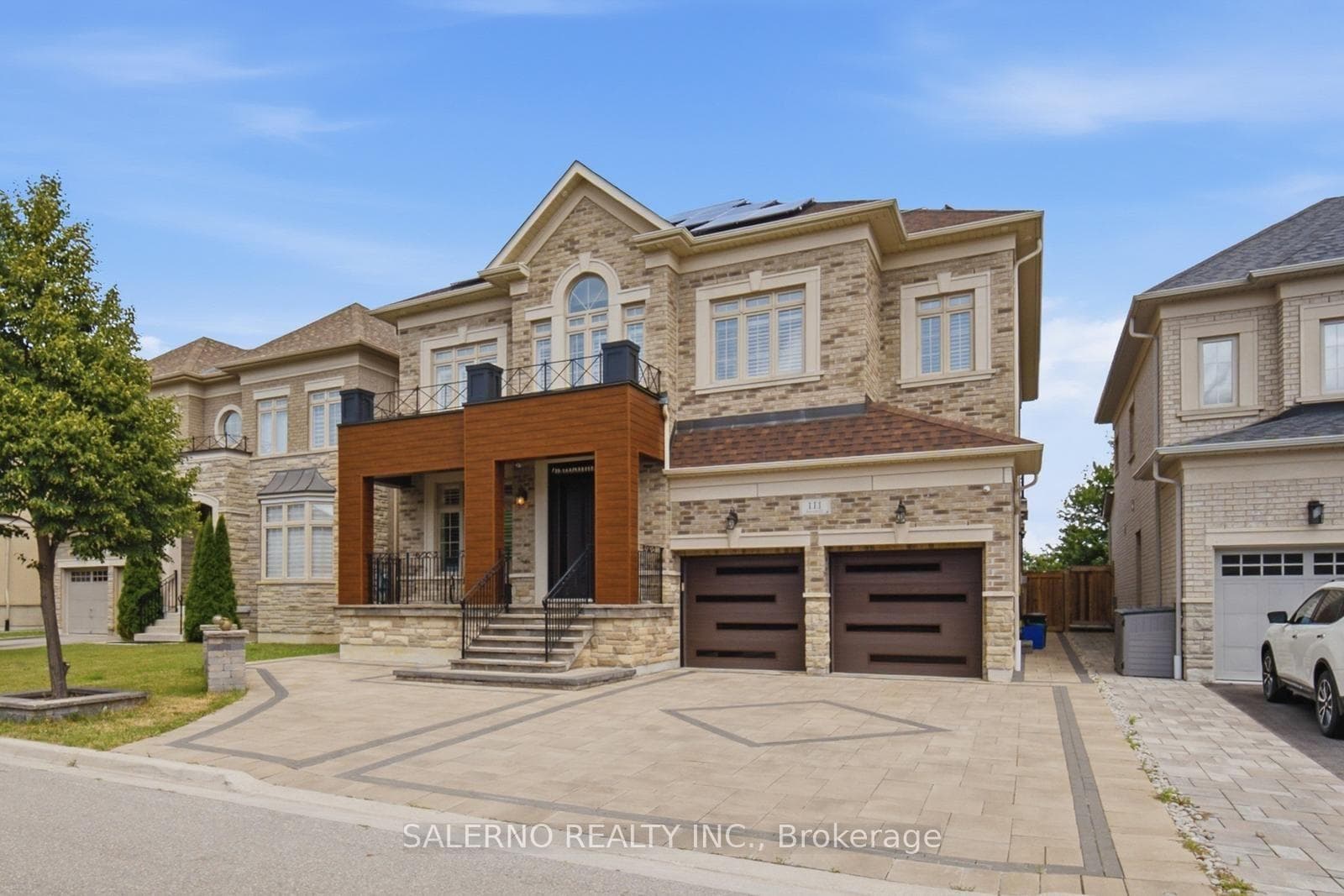 111 Ironside Drive photo 3