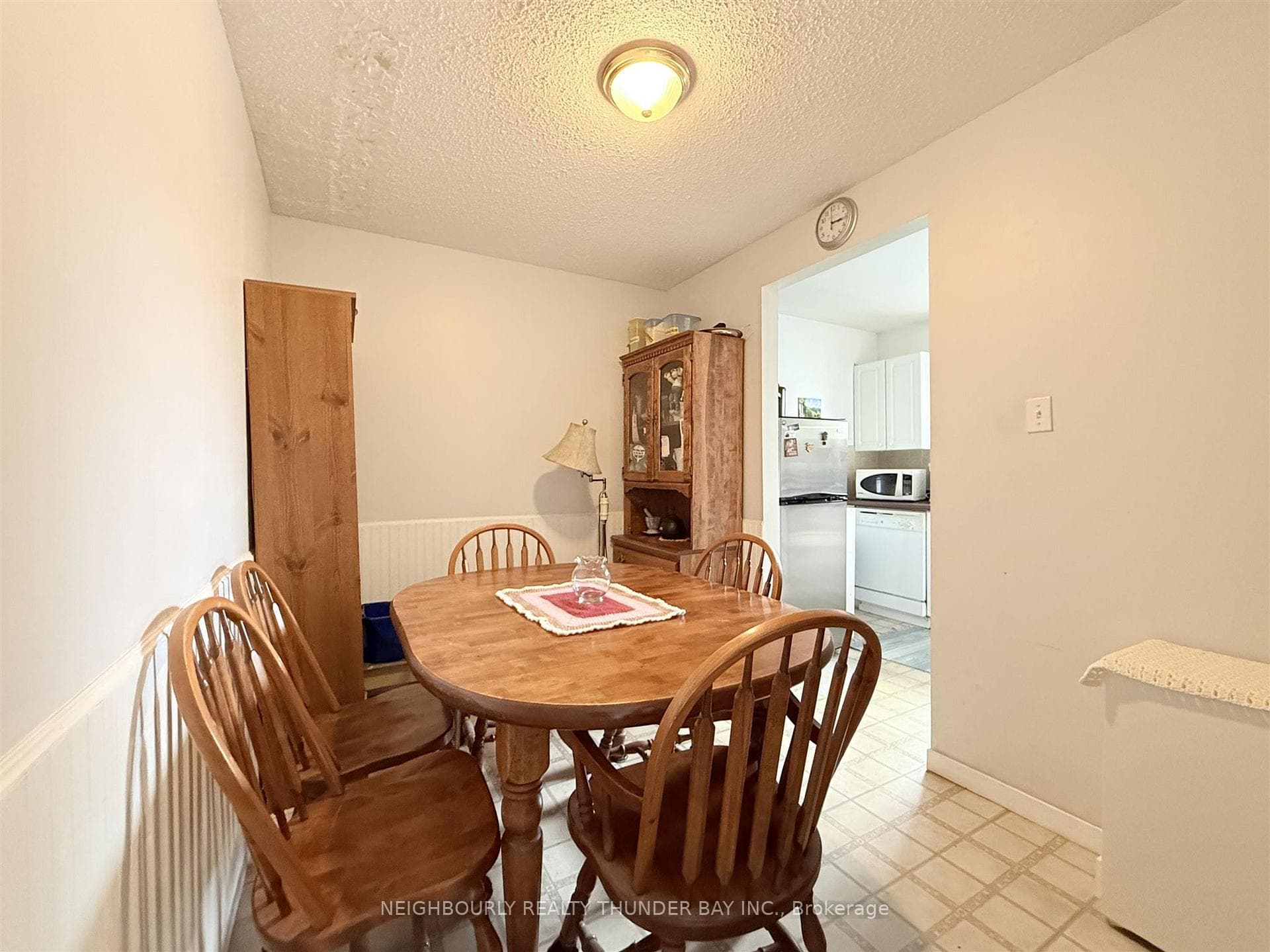 374 Brant Street photo 5