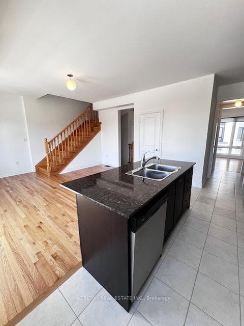 36 Steamboat Way photo 5