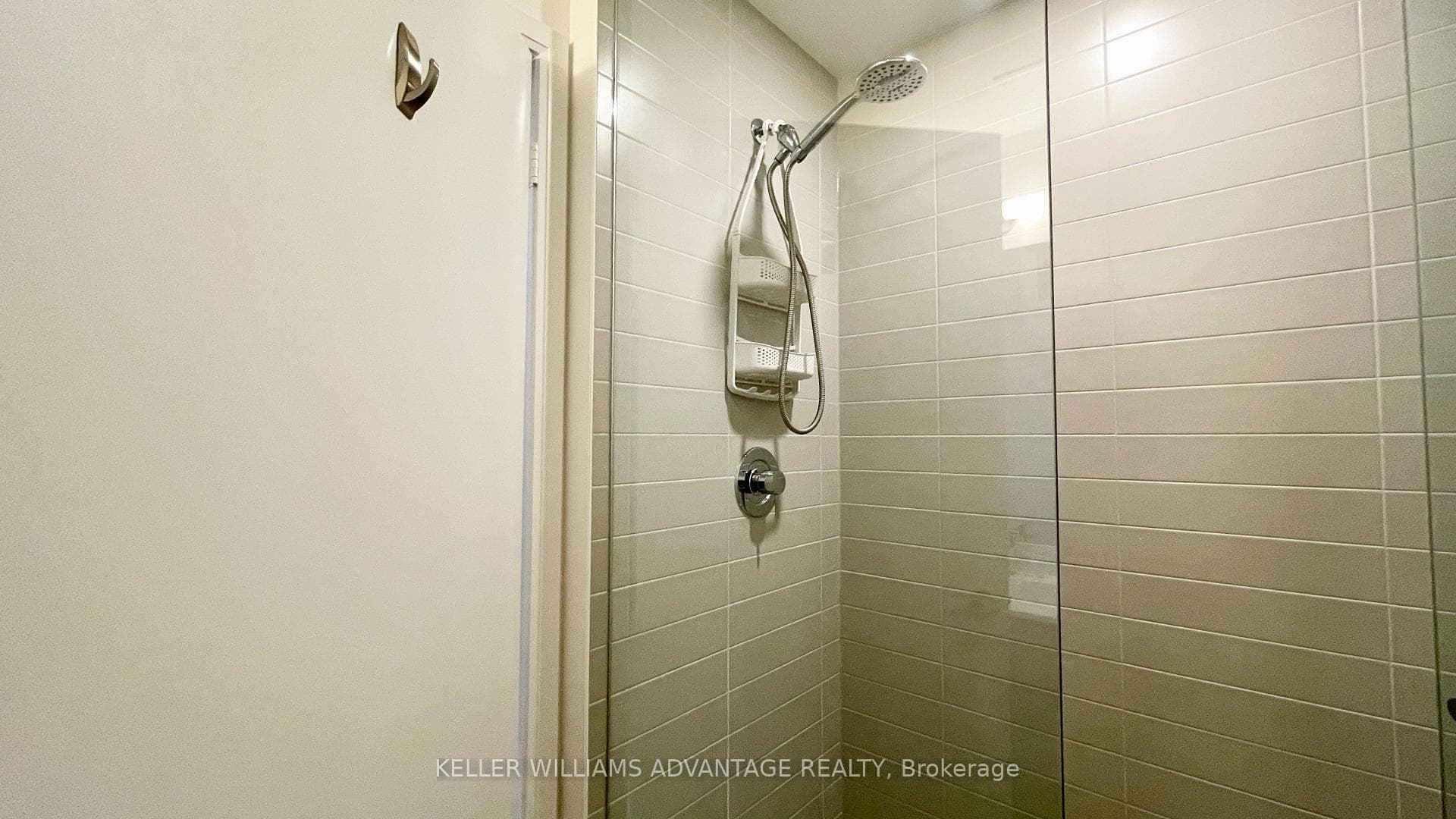 27 Bathurst Street Unit 813W photo 9