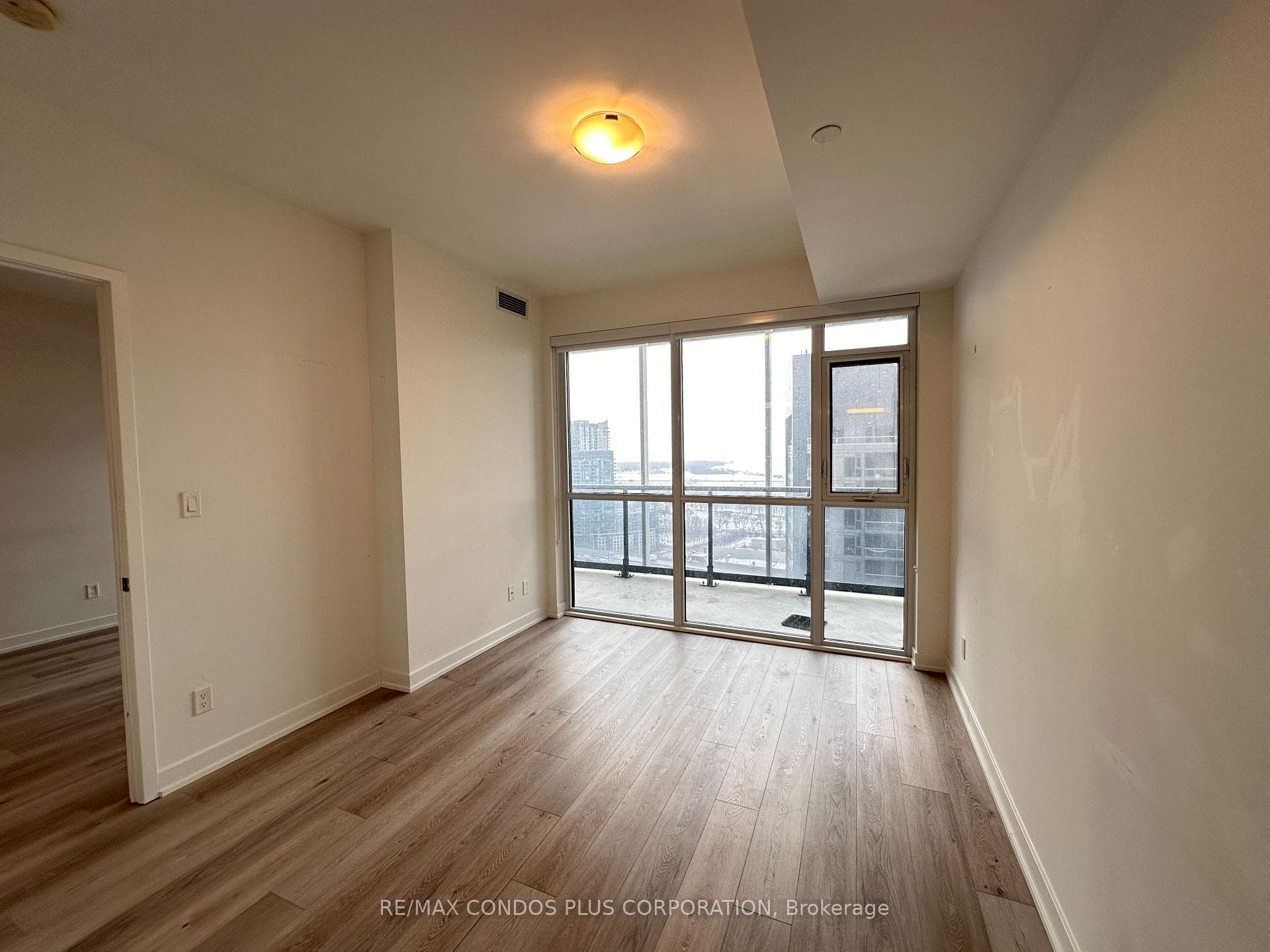 50 Ordnance Street Unit 2512 photo 8