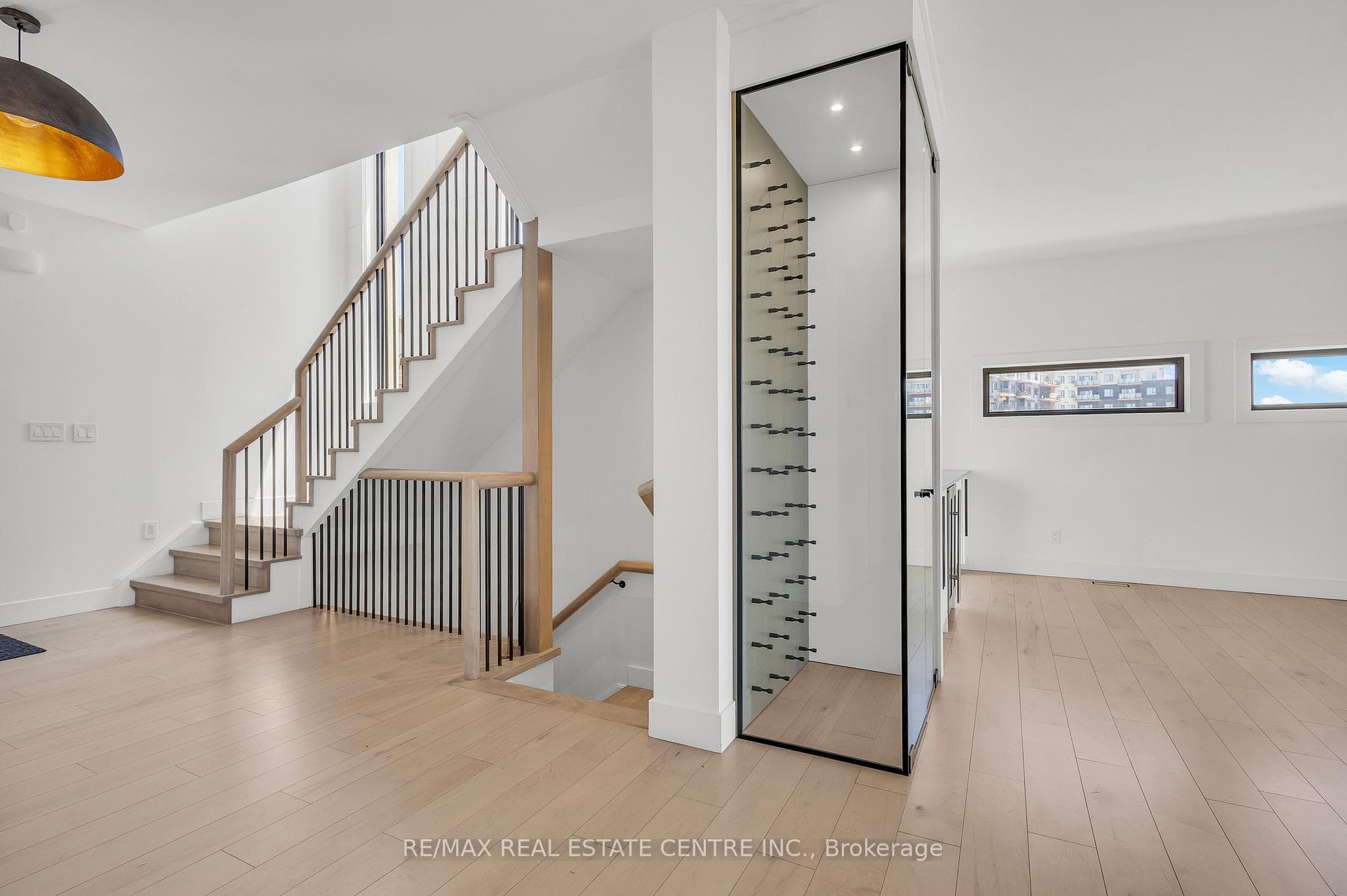 920 Thomas Pedder Court photo 19